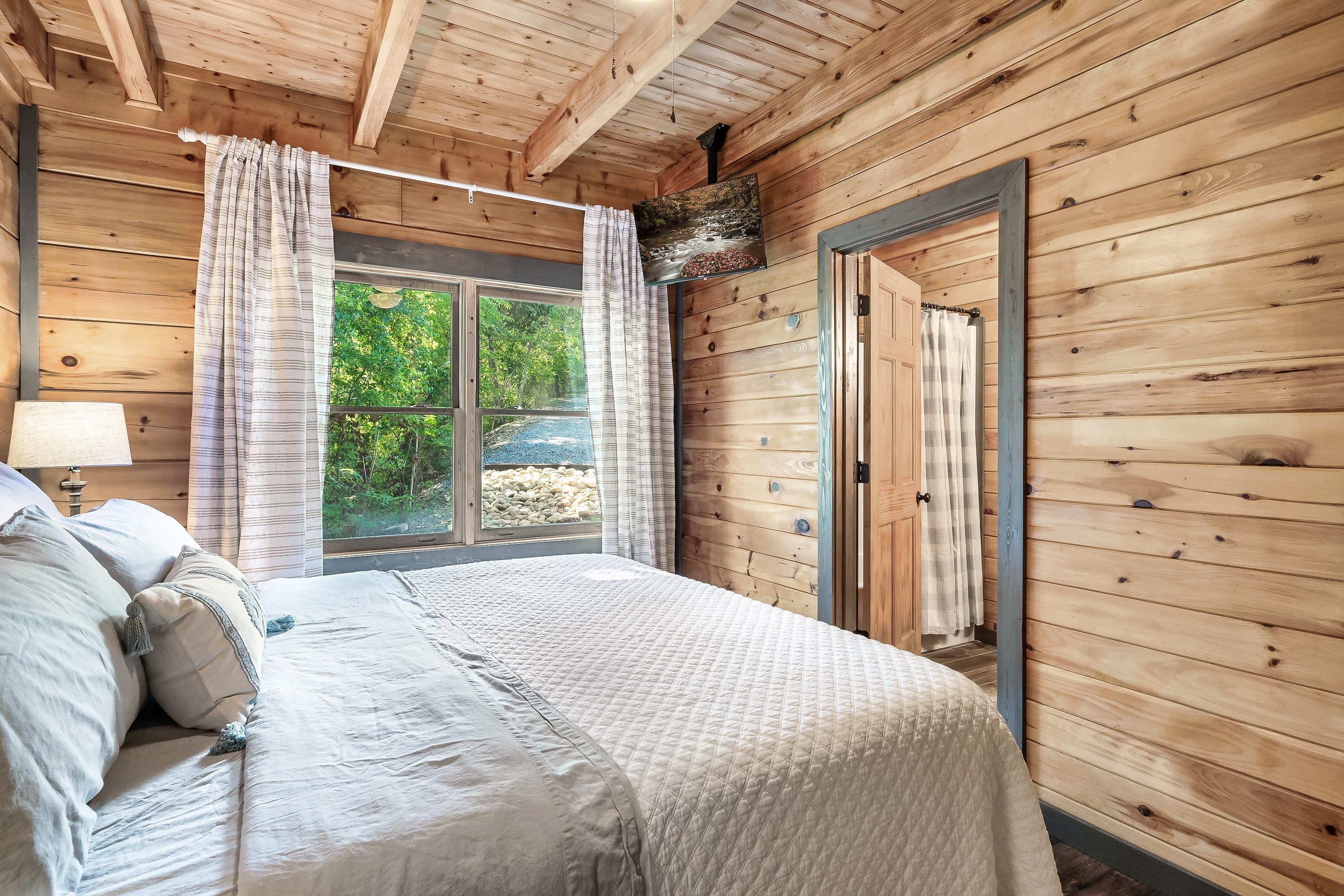 King bedroom with private ensuite and cabin character