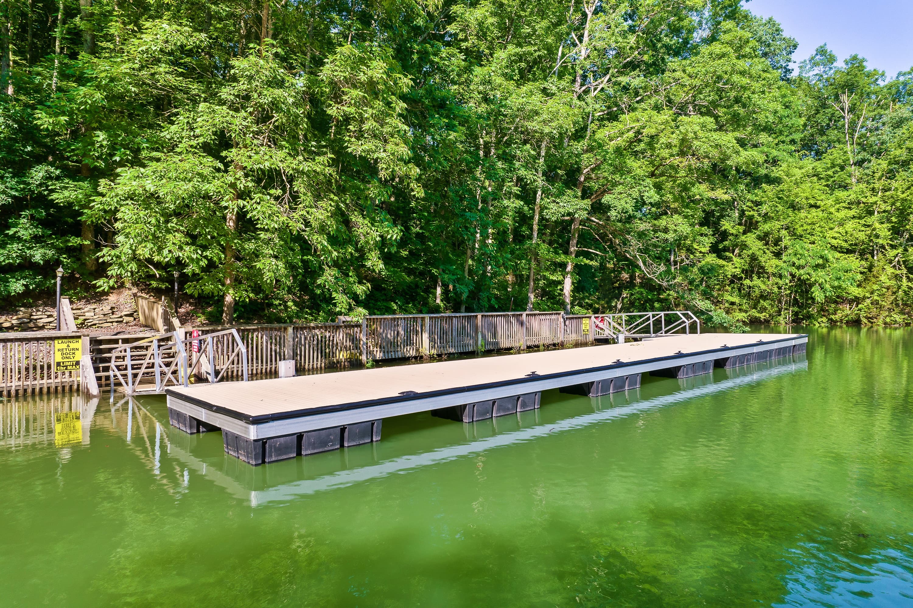 Community 1 hour courtesy dock