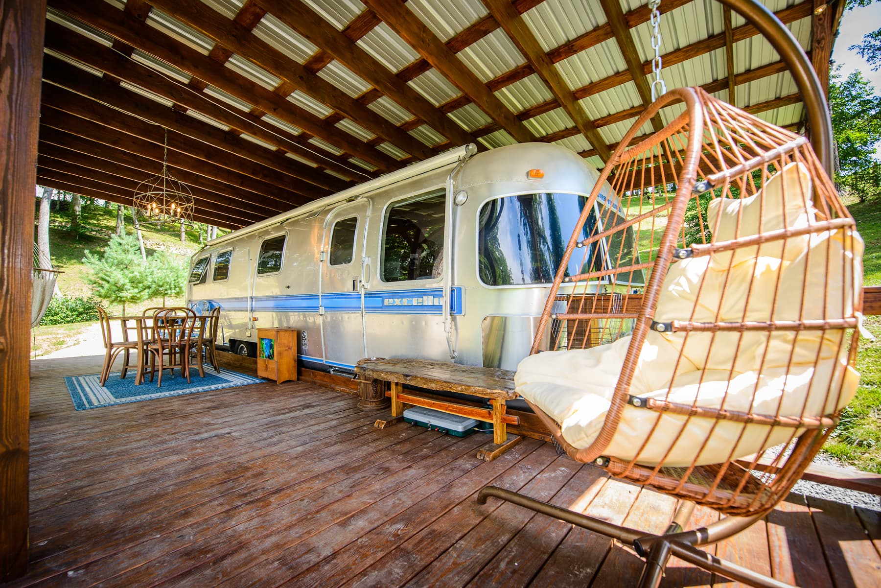 Connie airstream lores 002