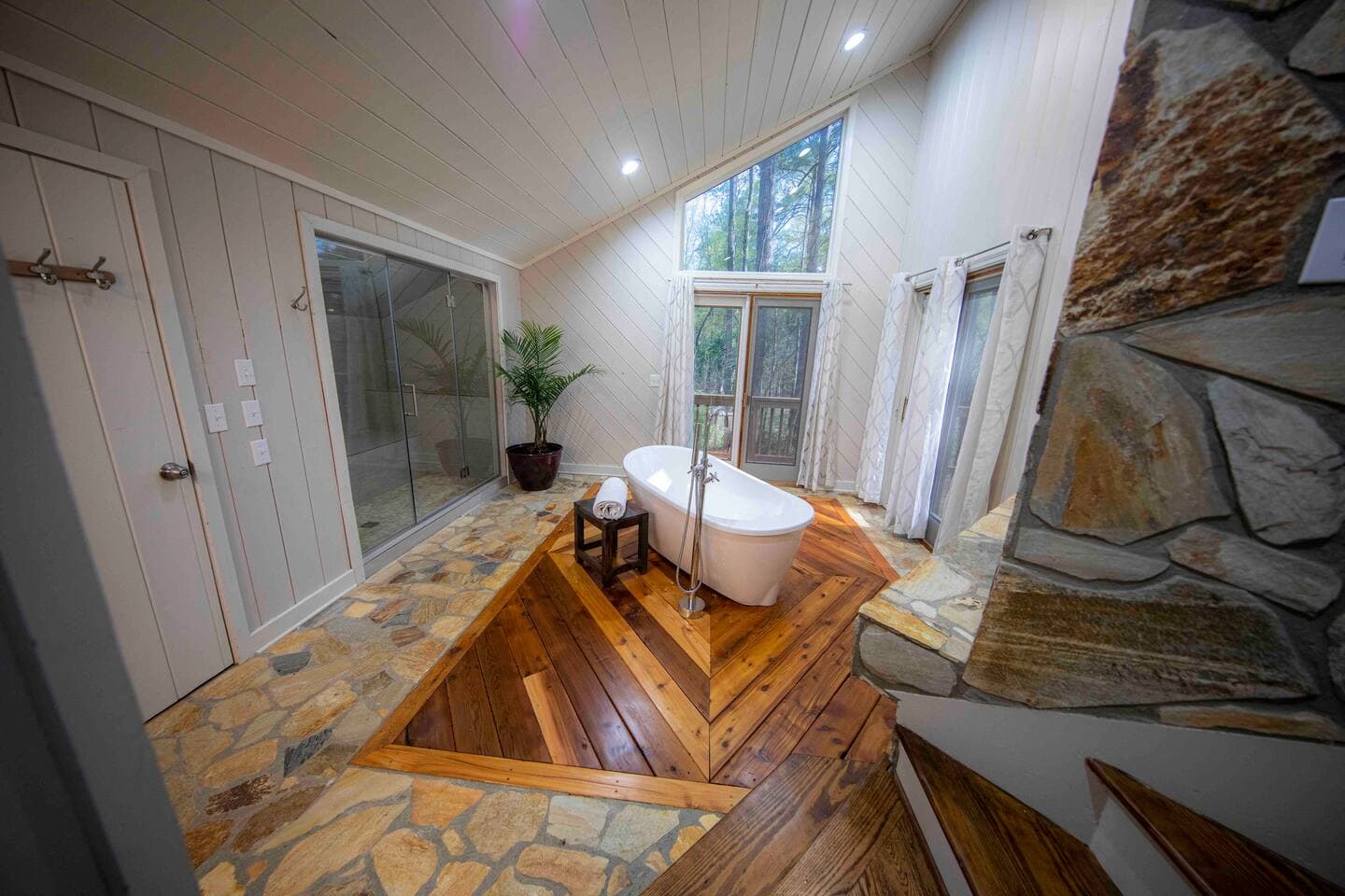 Architect’s dream bathroom.