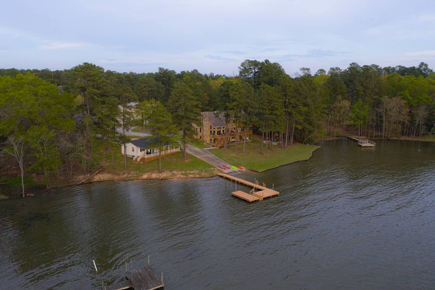 Aerial view of the estate home and its guests house (can be rented separately).