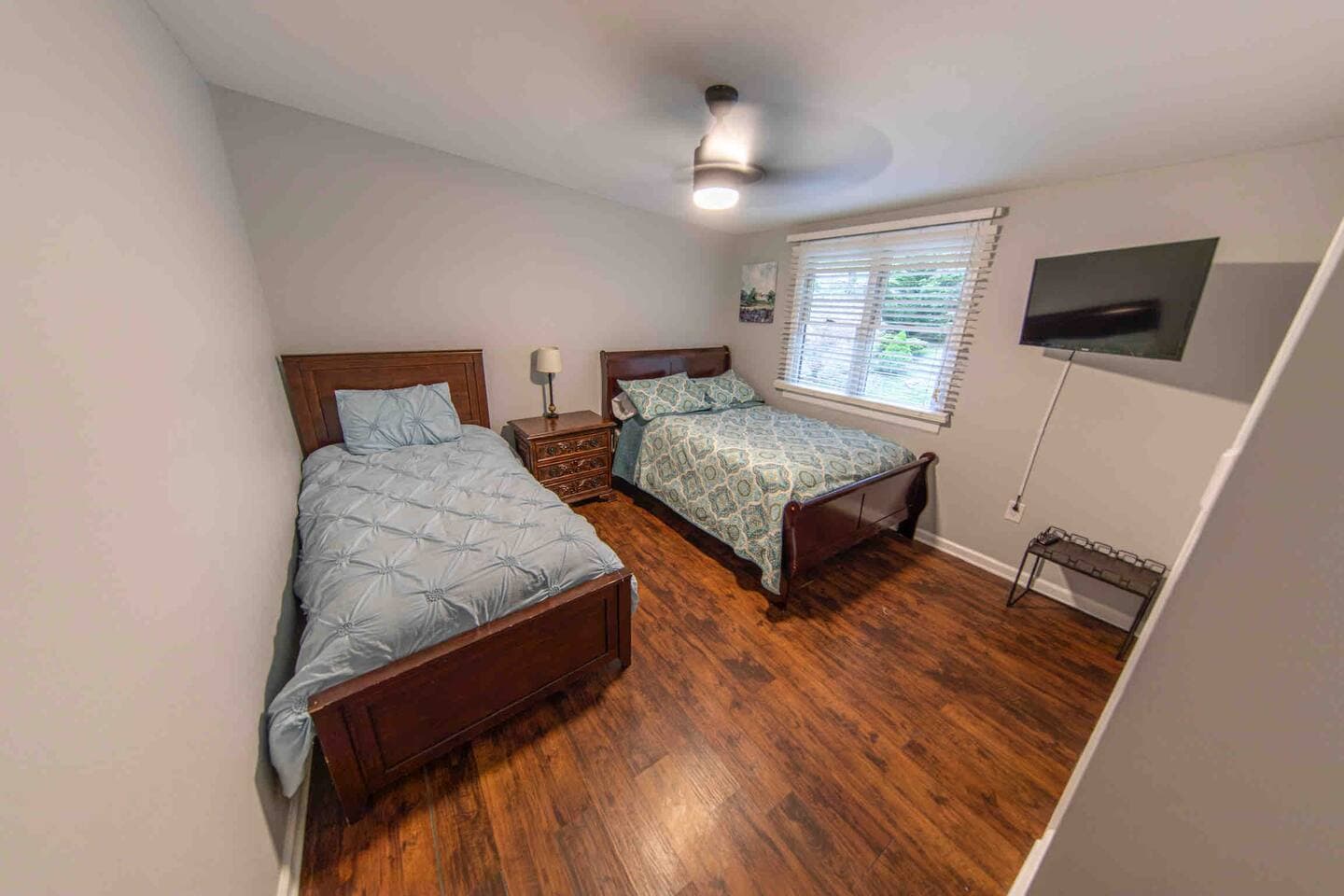Apartment Bedroom #6 - full and twin