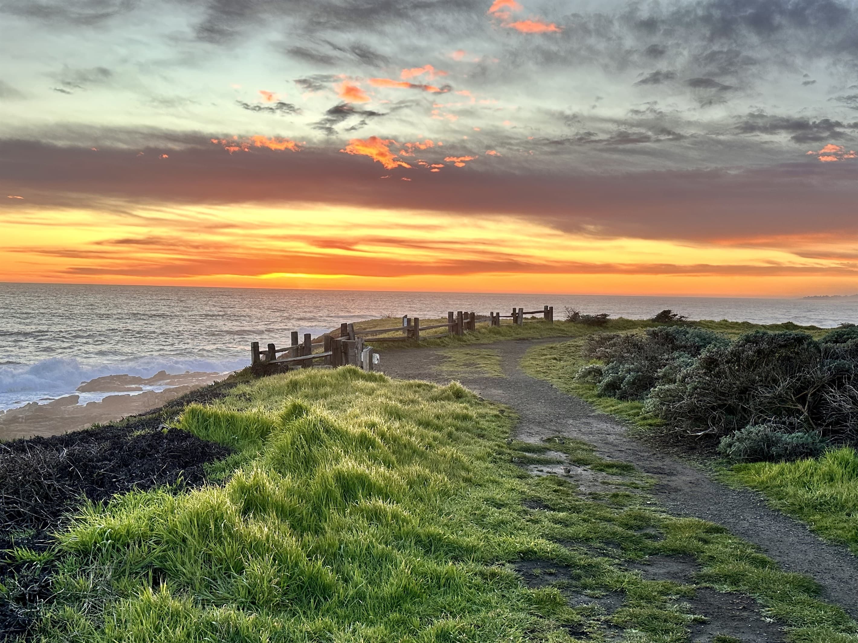Exterior Trail to the see the seals, sunset