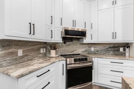 Prepare an exquisite feast on the induction stove and oven. 