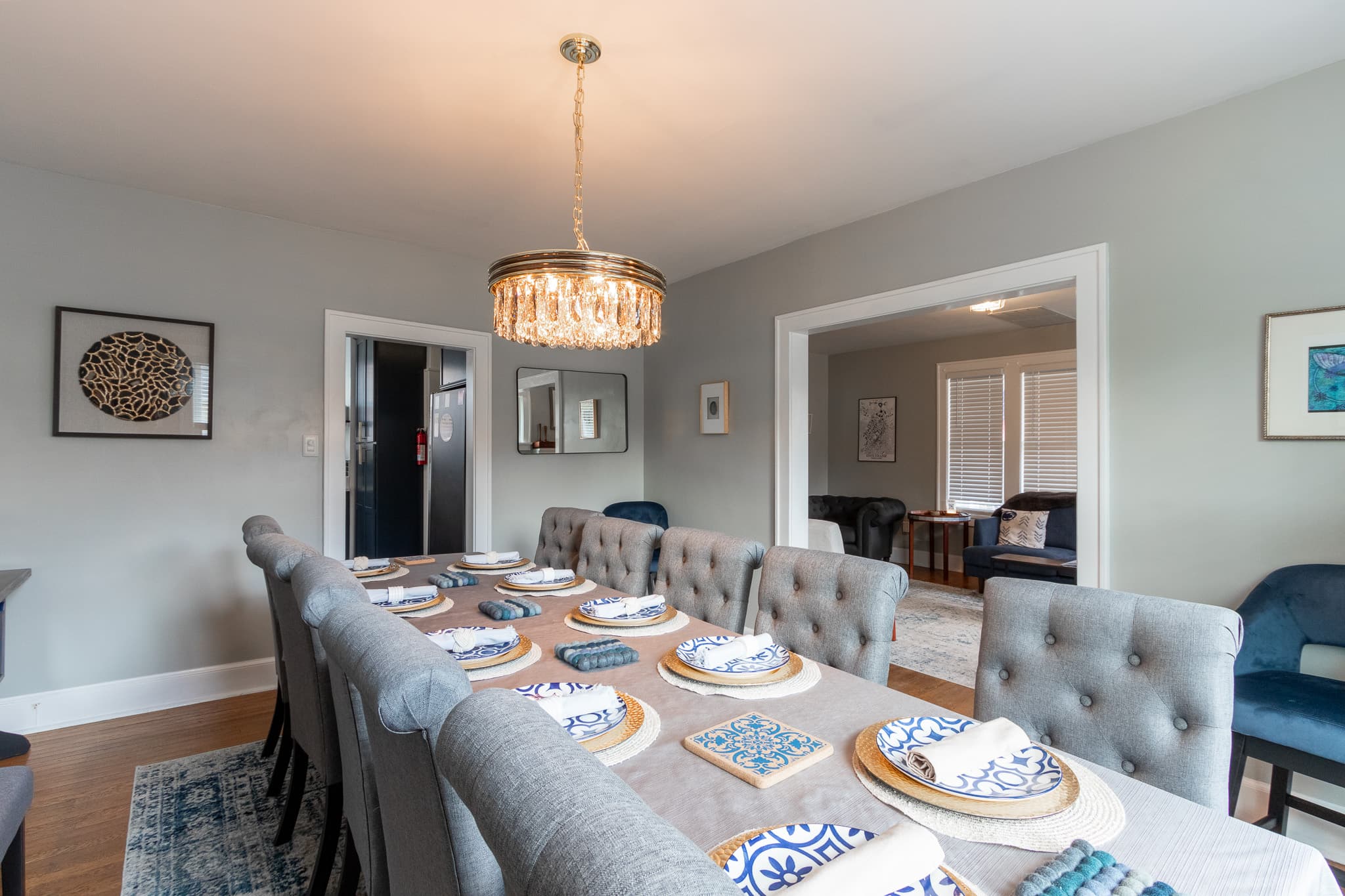 Formal dining room 3