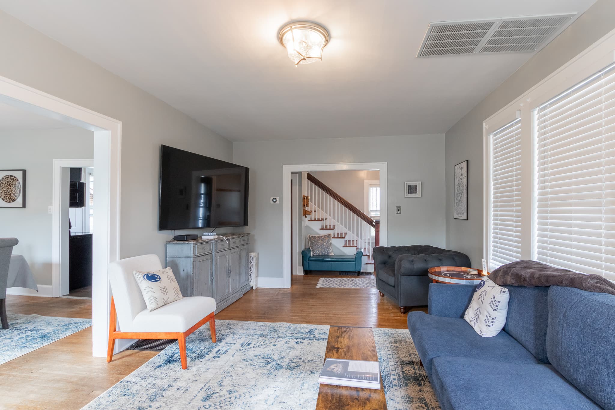 Living room 3