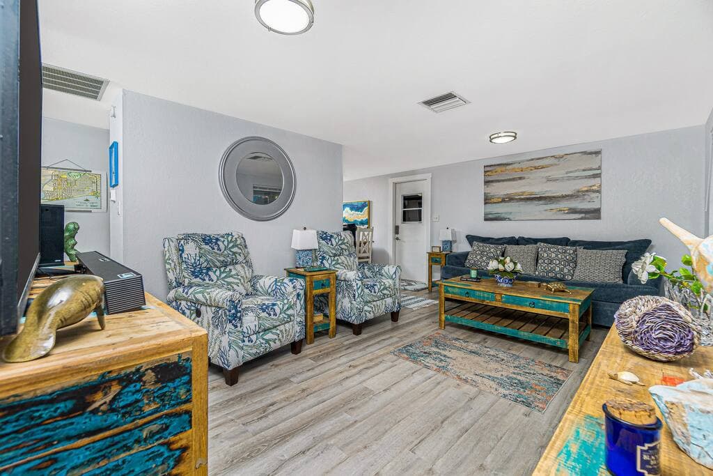 Recline and relax in the cozy living room 