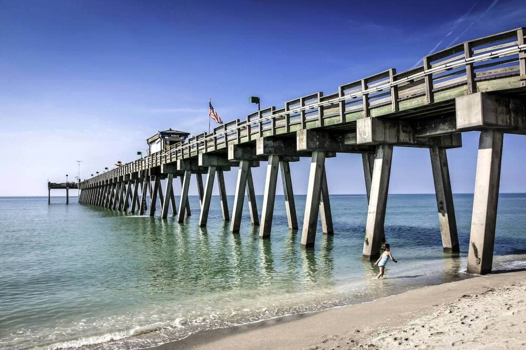 Venice Beach Fishing Pier at Sharky's Beach