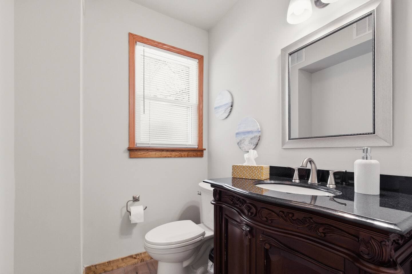 your family and friends will appreciate the extra space in the newly updated bathroom. 