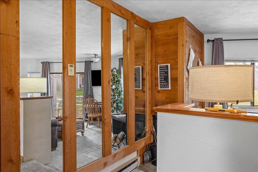 Entry in to the living area 