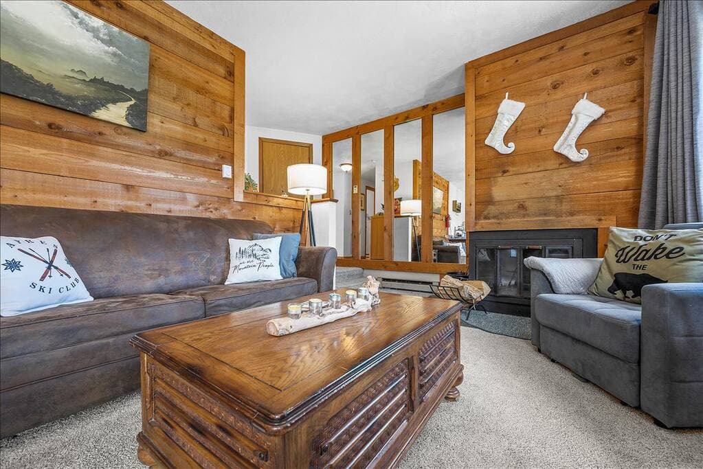 Be comfortable in our cozy living room 