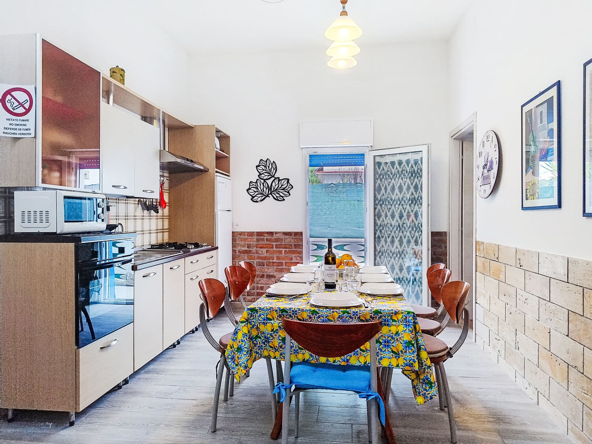 Kitchen / Dining Room