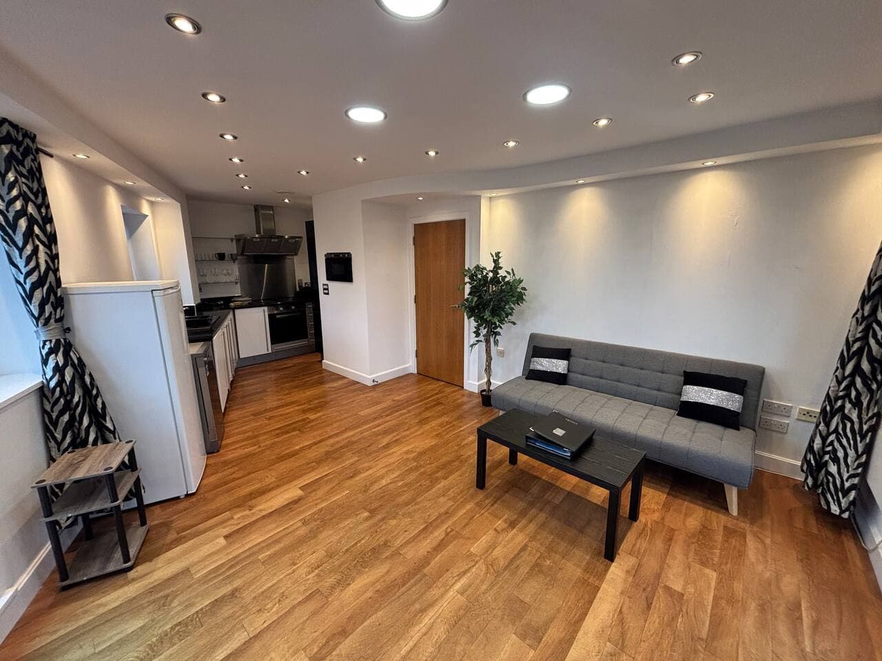 Gallery Image 9
