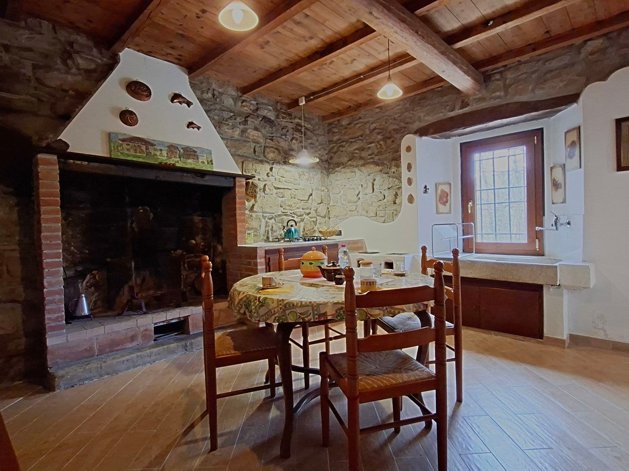 Kitchen / Dining Room