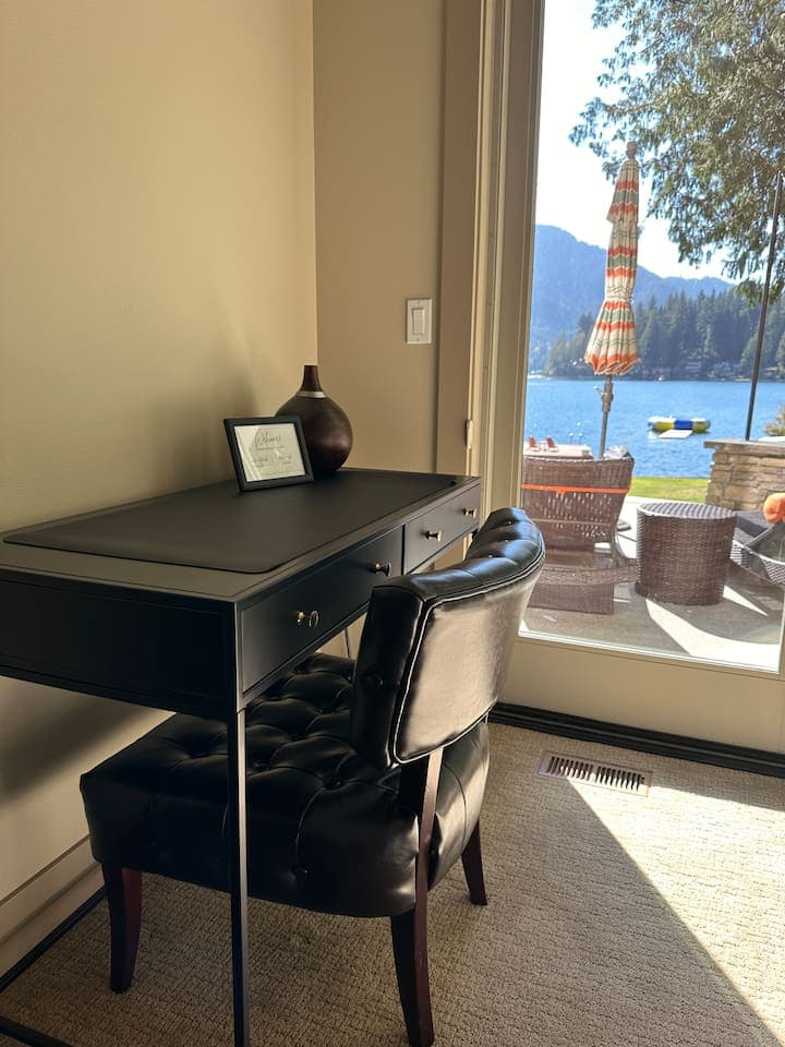 Work-friendly area with picturesque lake views. On-site printer available for guest use.