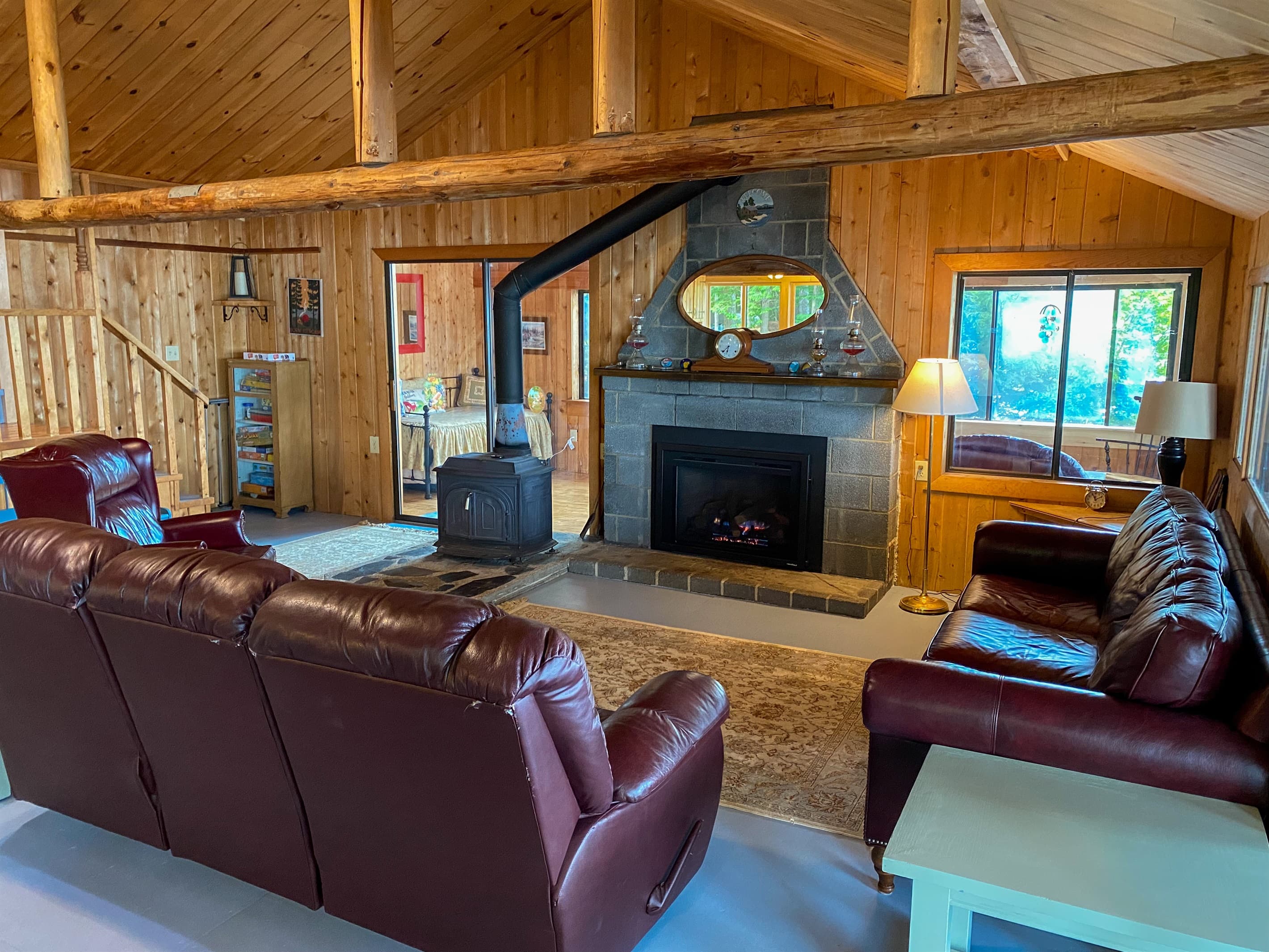 Living Room w/ Gas Fireplace