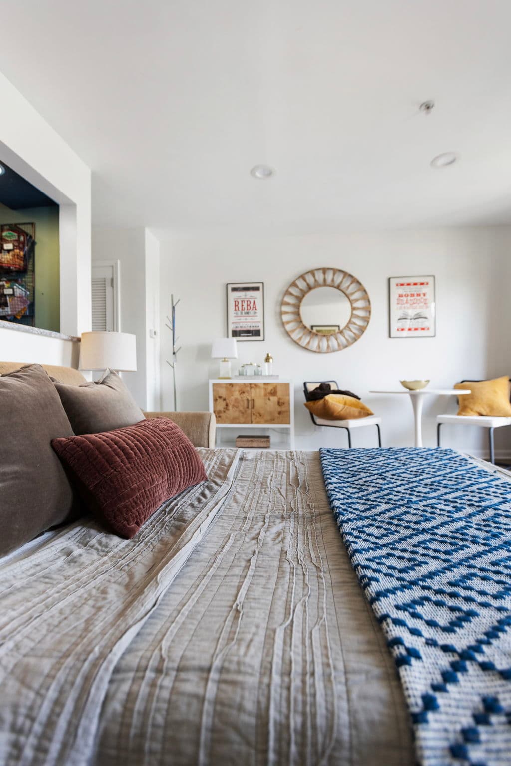 Pull out sofa bed