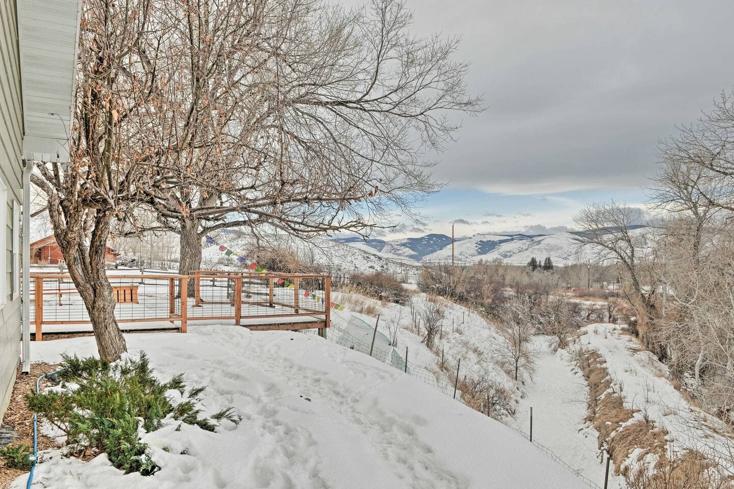 Revel in nature's beauty while looking over the foothills and continue lounging outdoors as you begin or end your day with your loved ones.