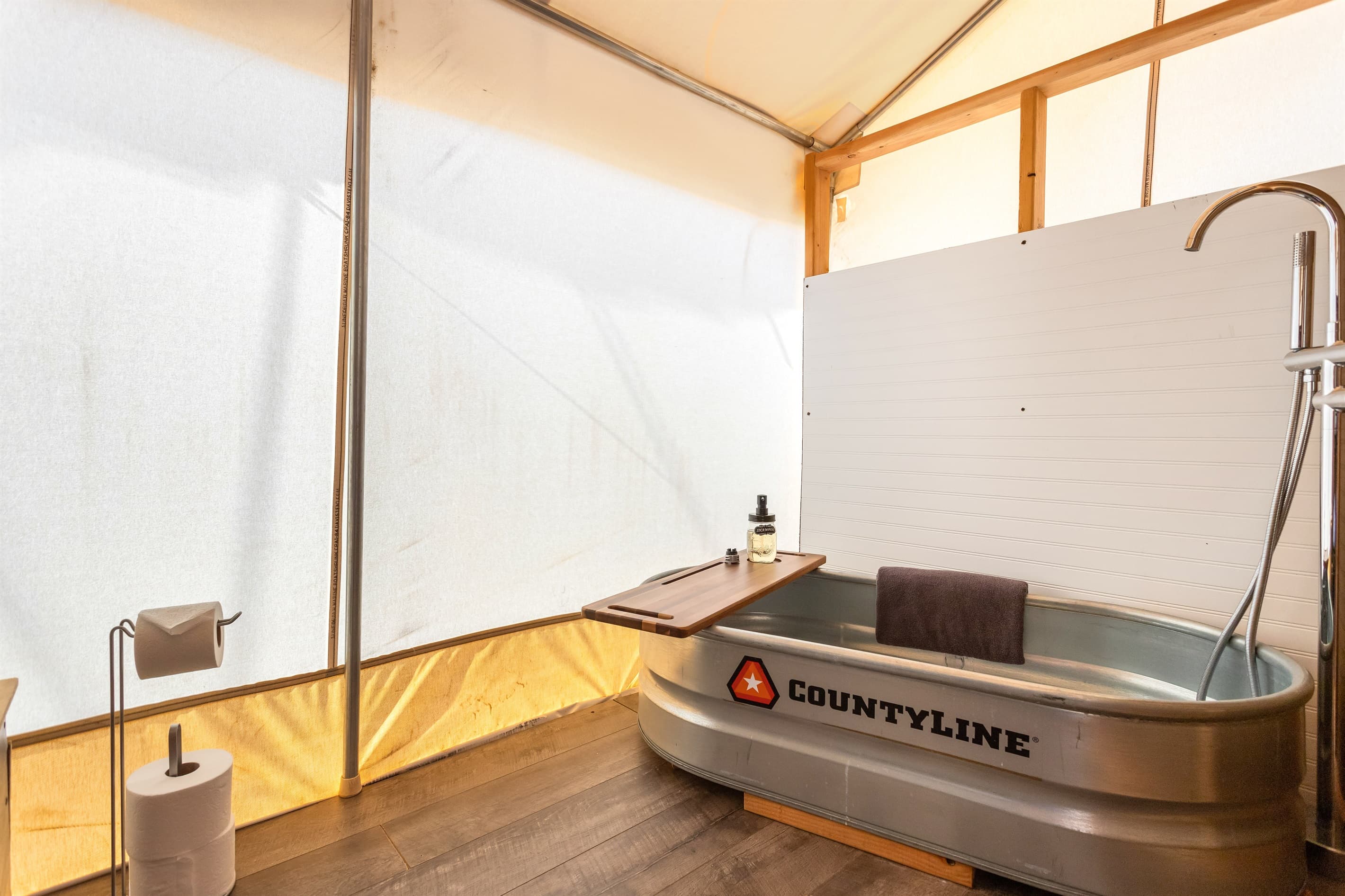Old-West bathing tub