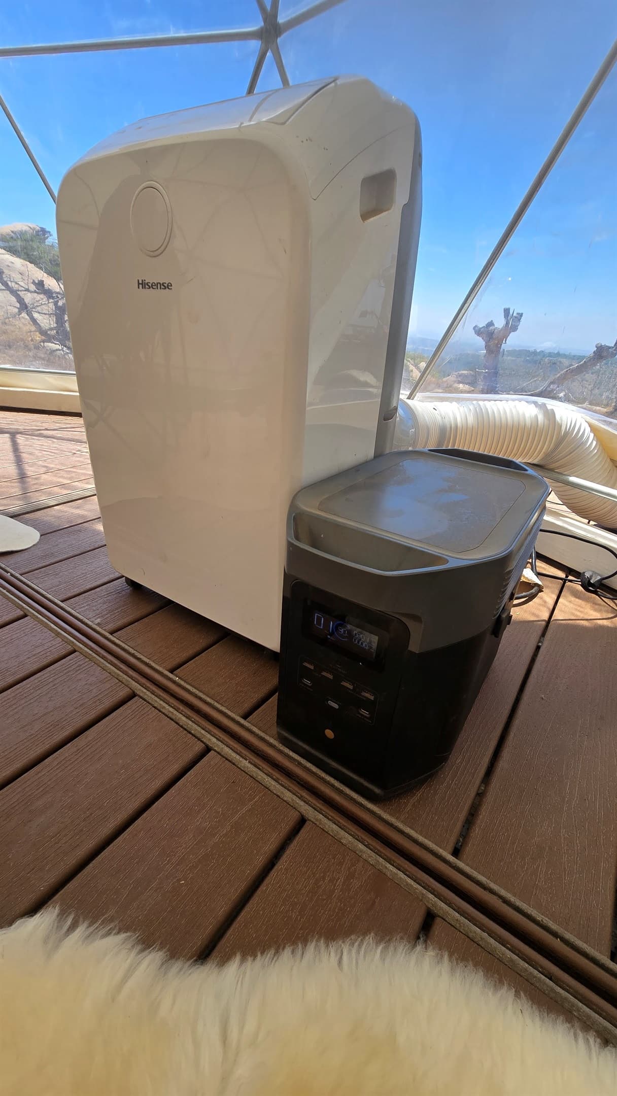 Cool Off & Charge Up - A/C & Power Bank