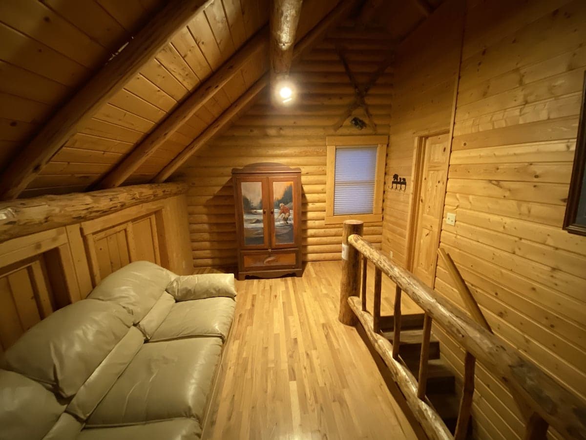 Upper loft with additional seating.