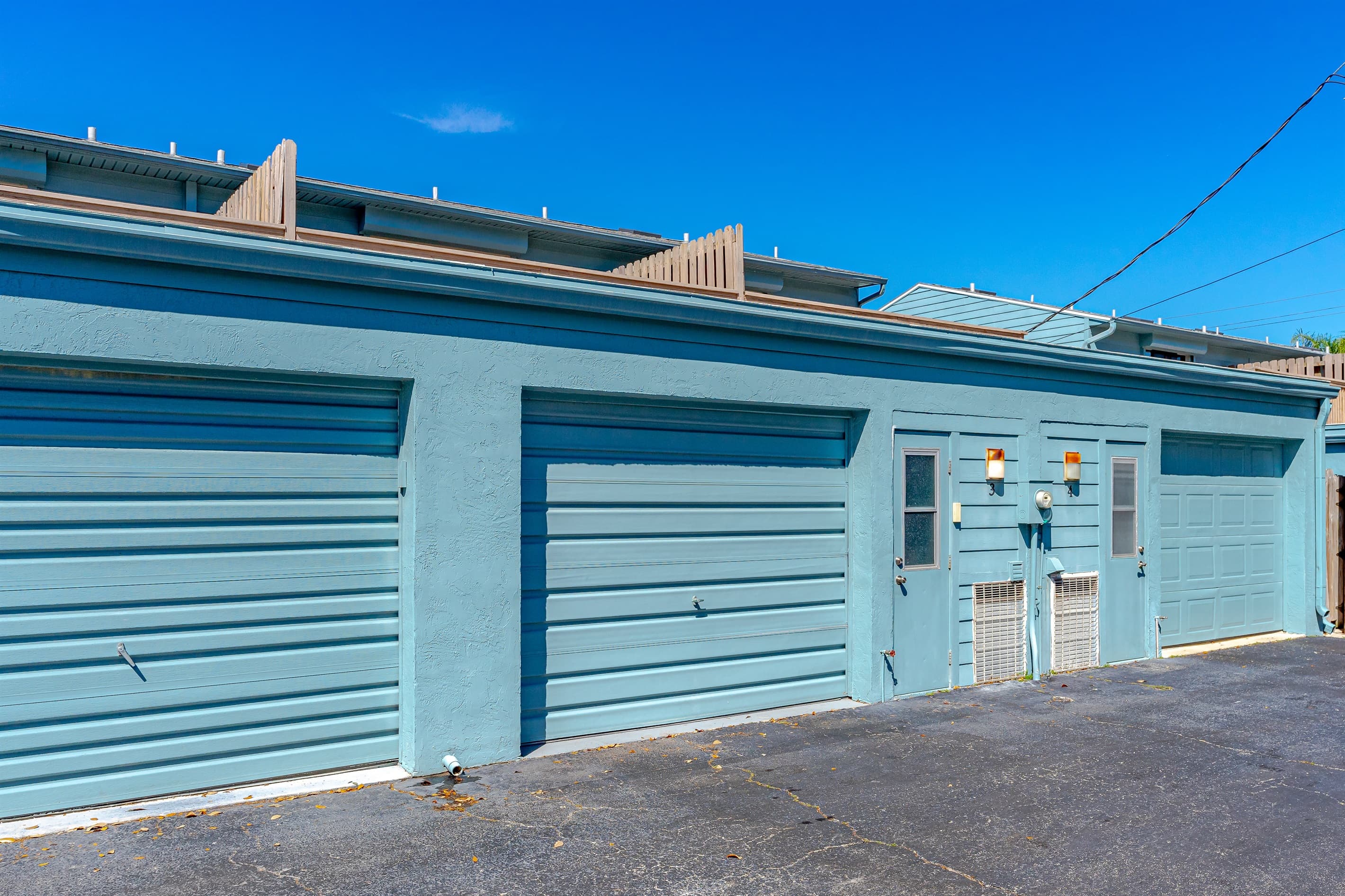 Attached Garage