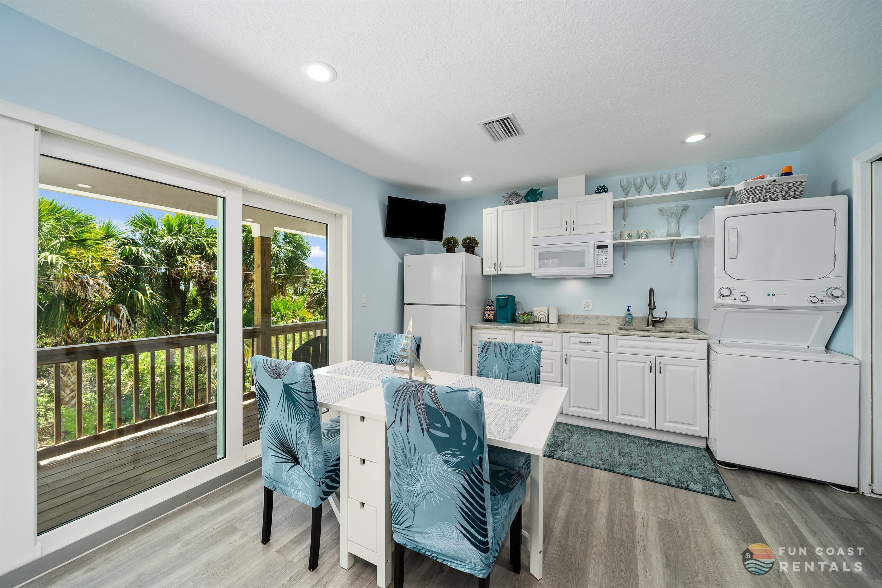 Dining Table and Kitchenette