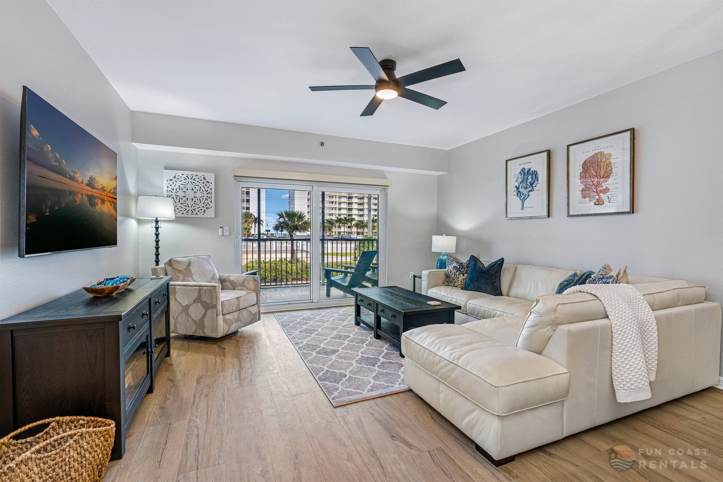 Bright and Inviting Living Room Area