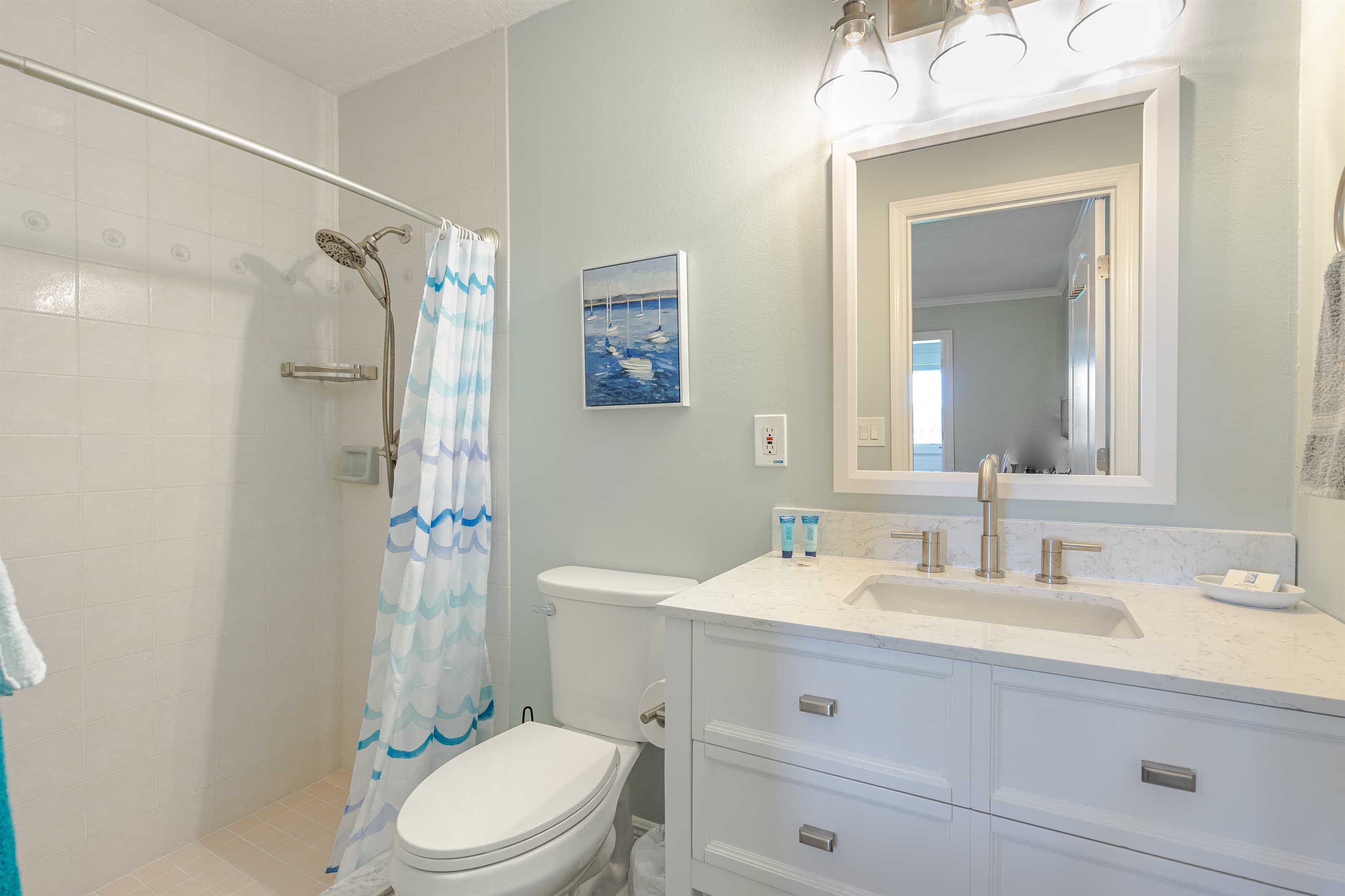 Full Master Bathroom (Ensuite)
