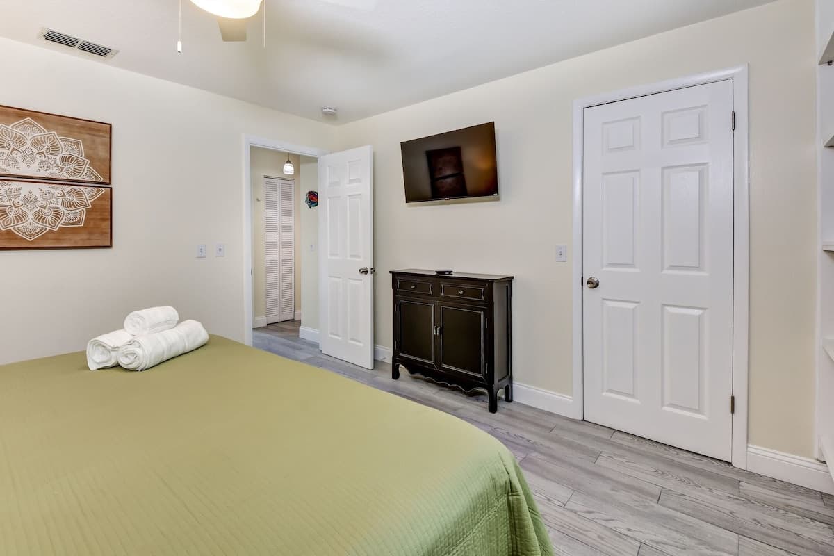 Bedroom with King Bed