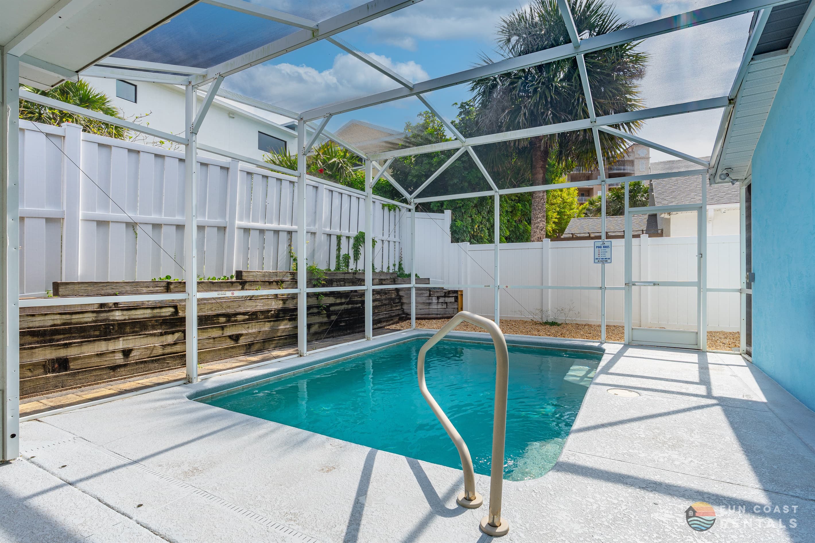 Private Pool with Heating!