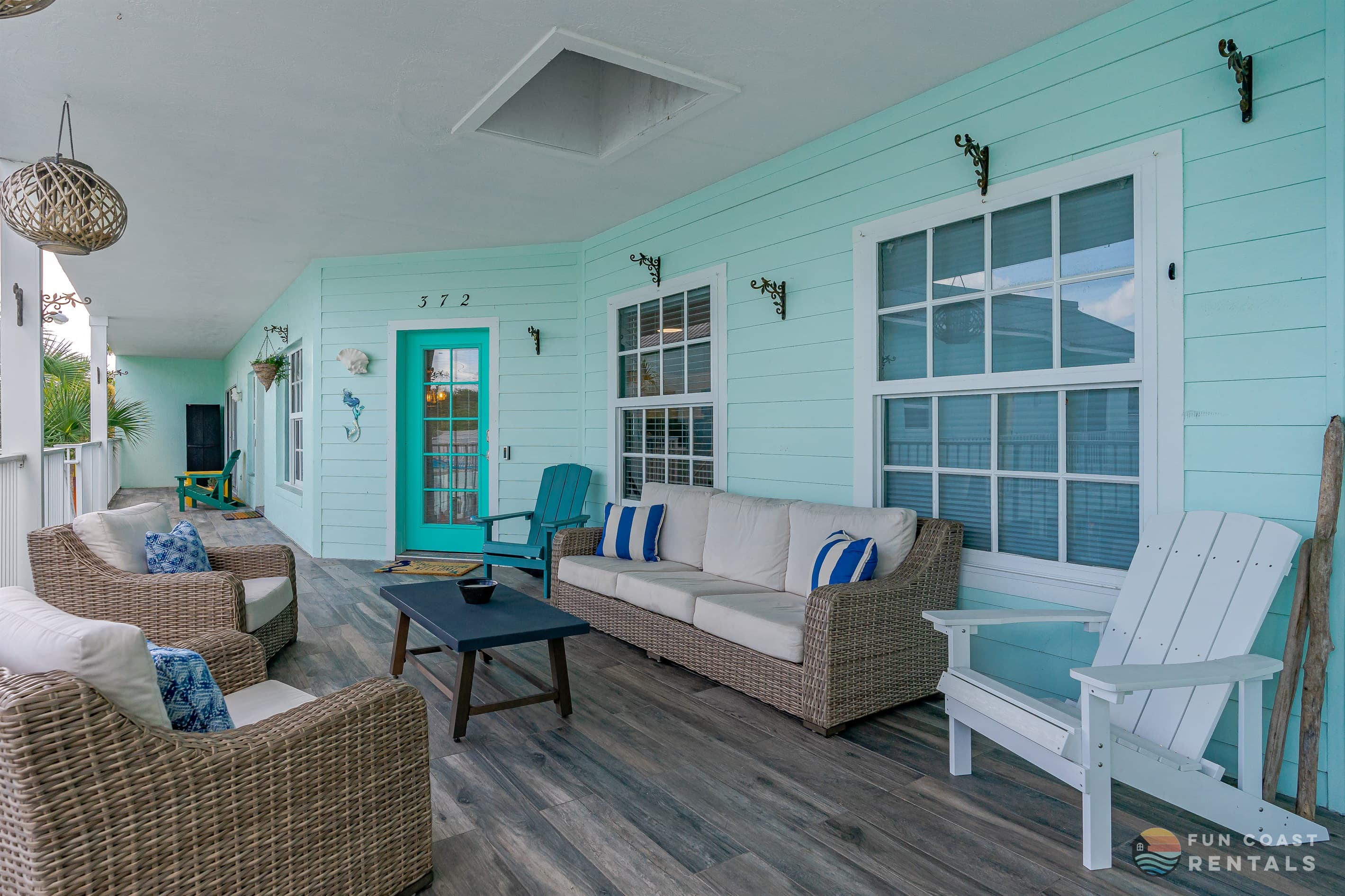 Ample Shared Outdoor Lounge Seating