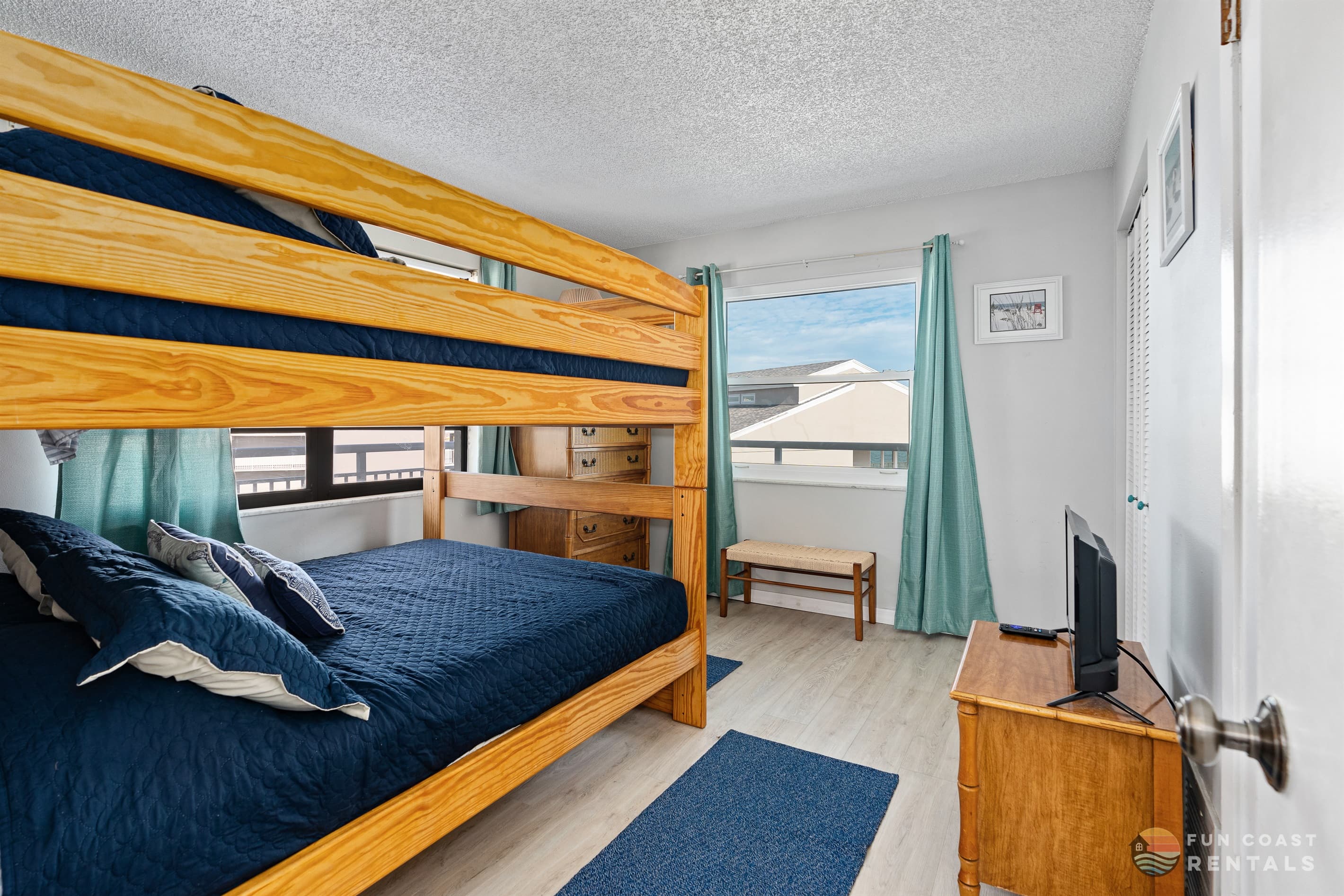 Bedroom 2 with Double Queen Bunk Beds and Smart TV