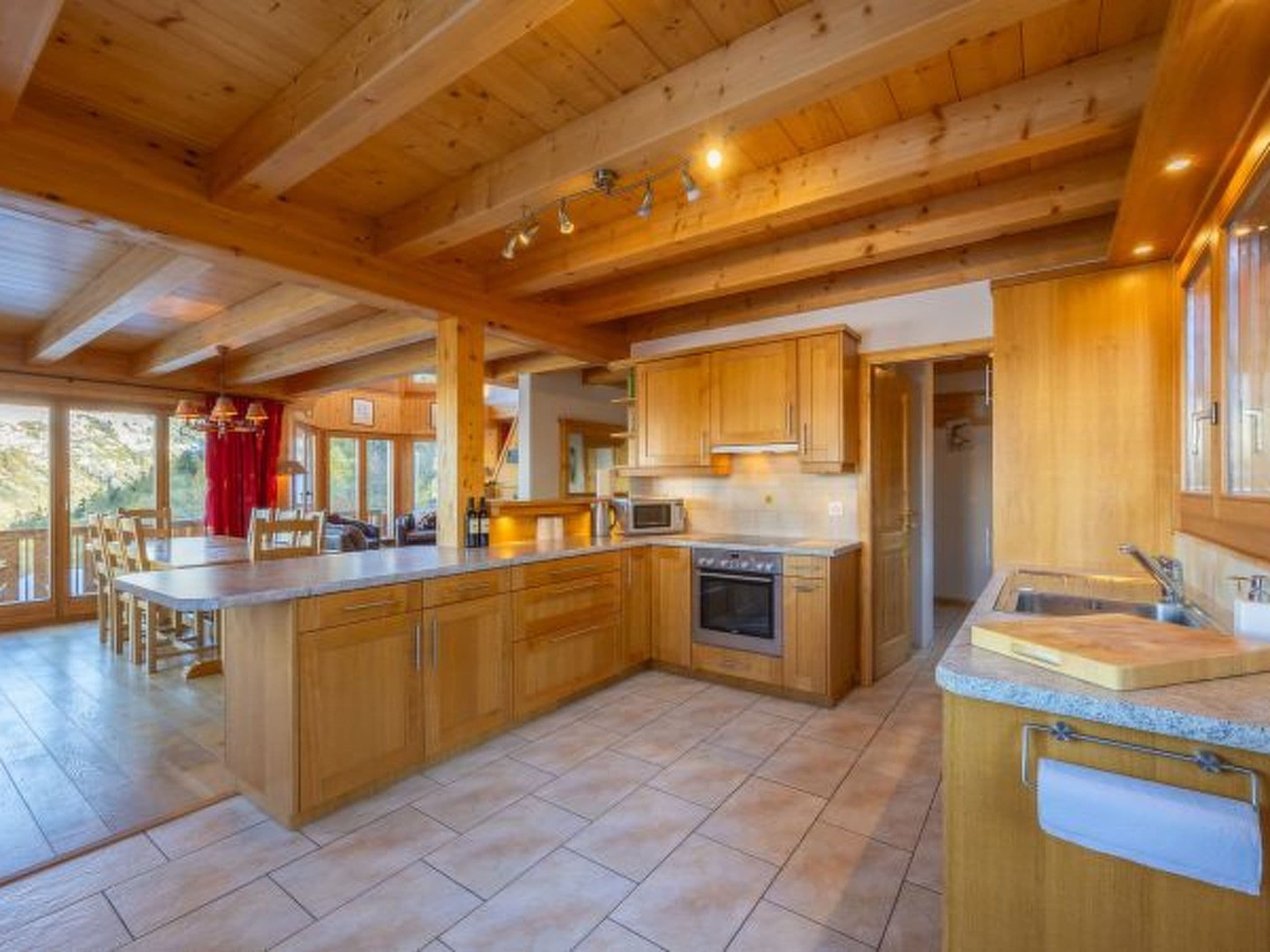 Kitchen / Dining Room