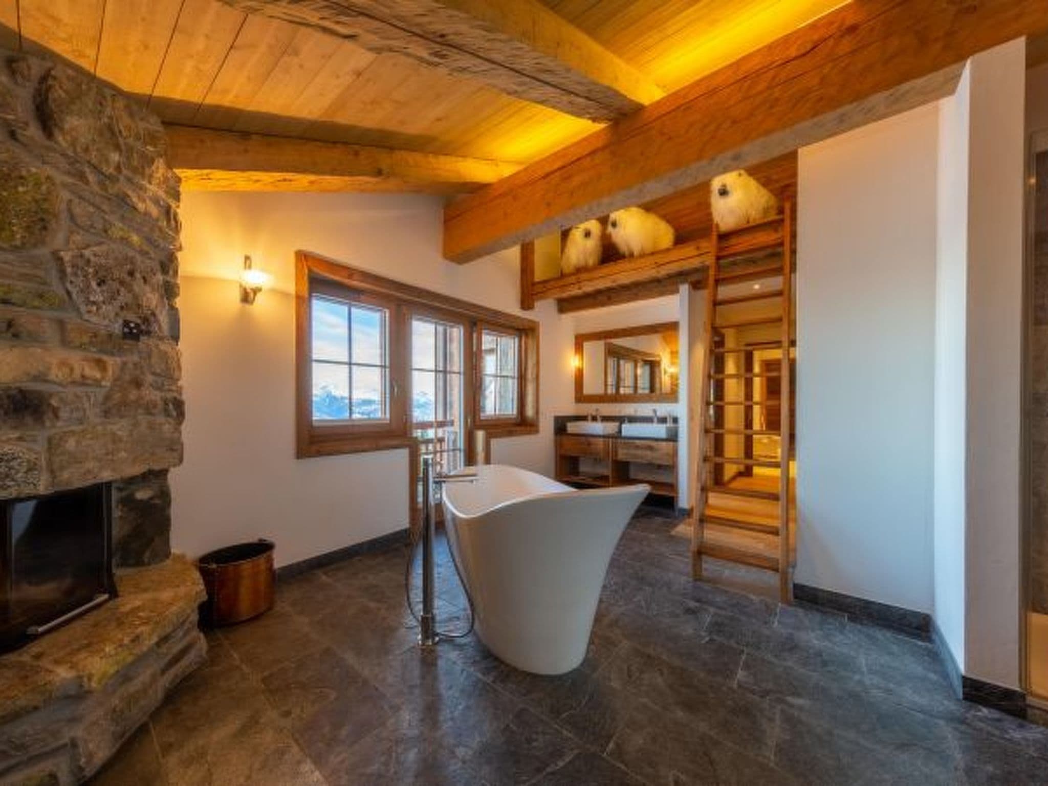 Bathroom / Wellness