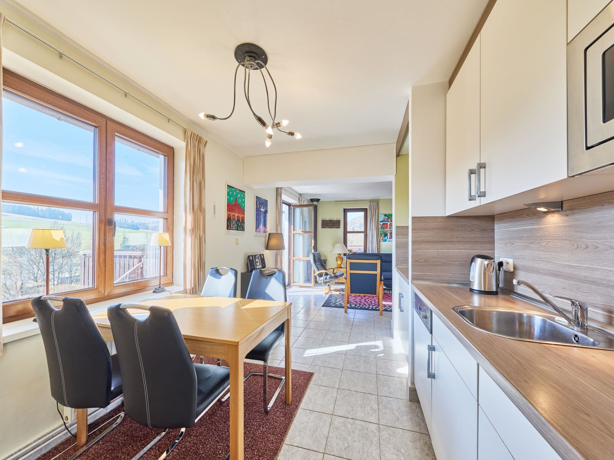 Kitchen / Dining Room