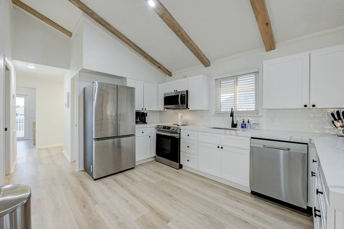 Gallery Image 17