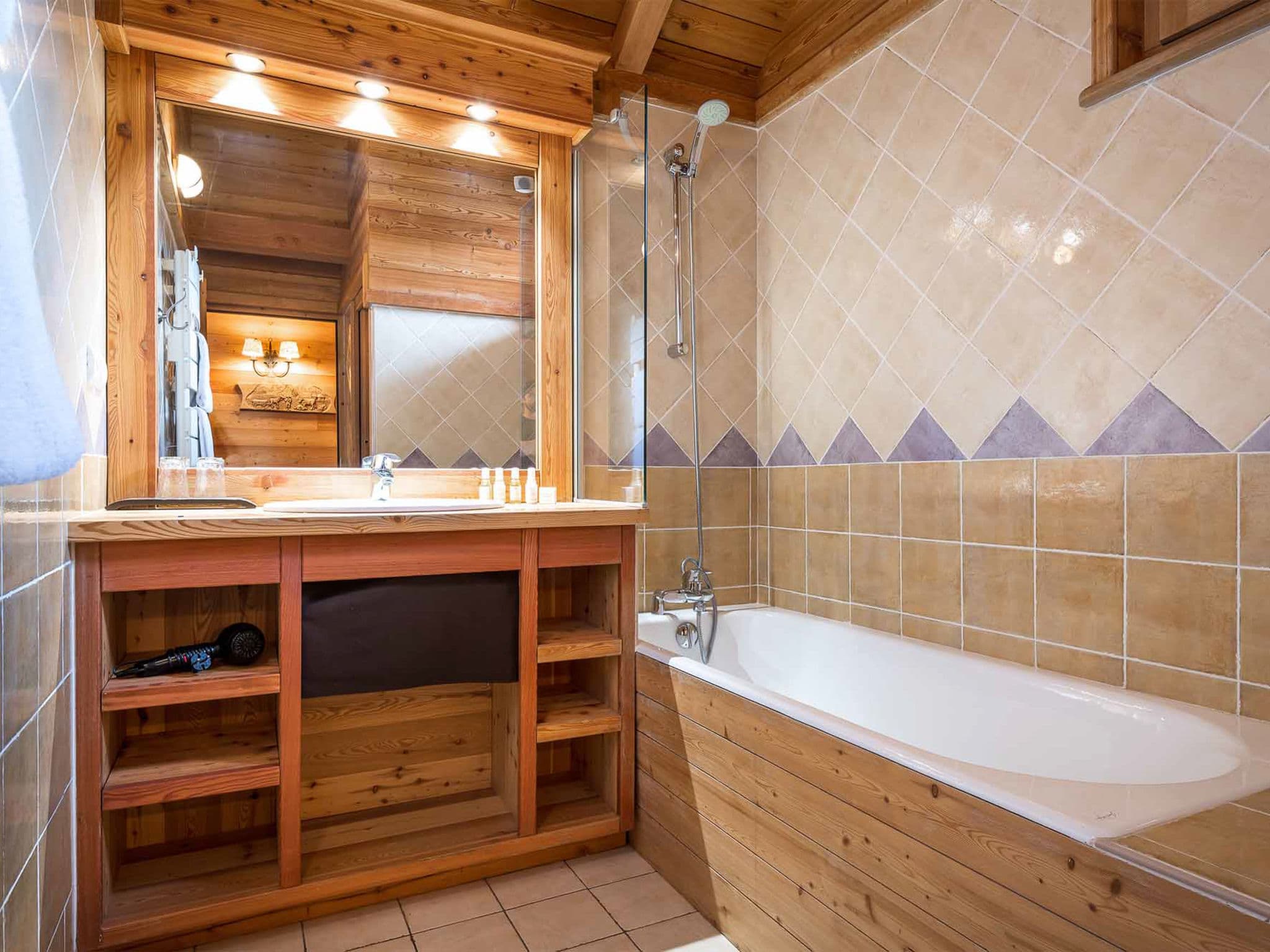 Bathroom / Wellness