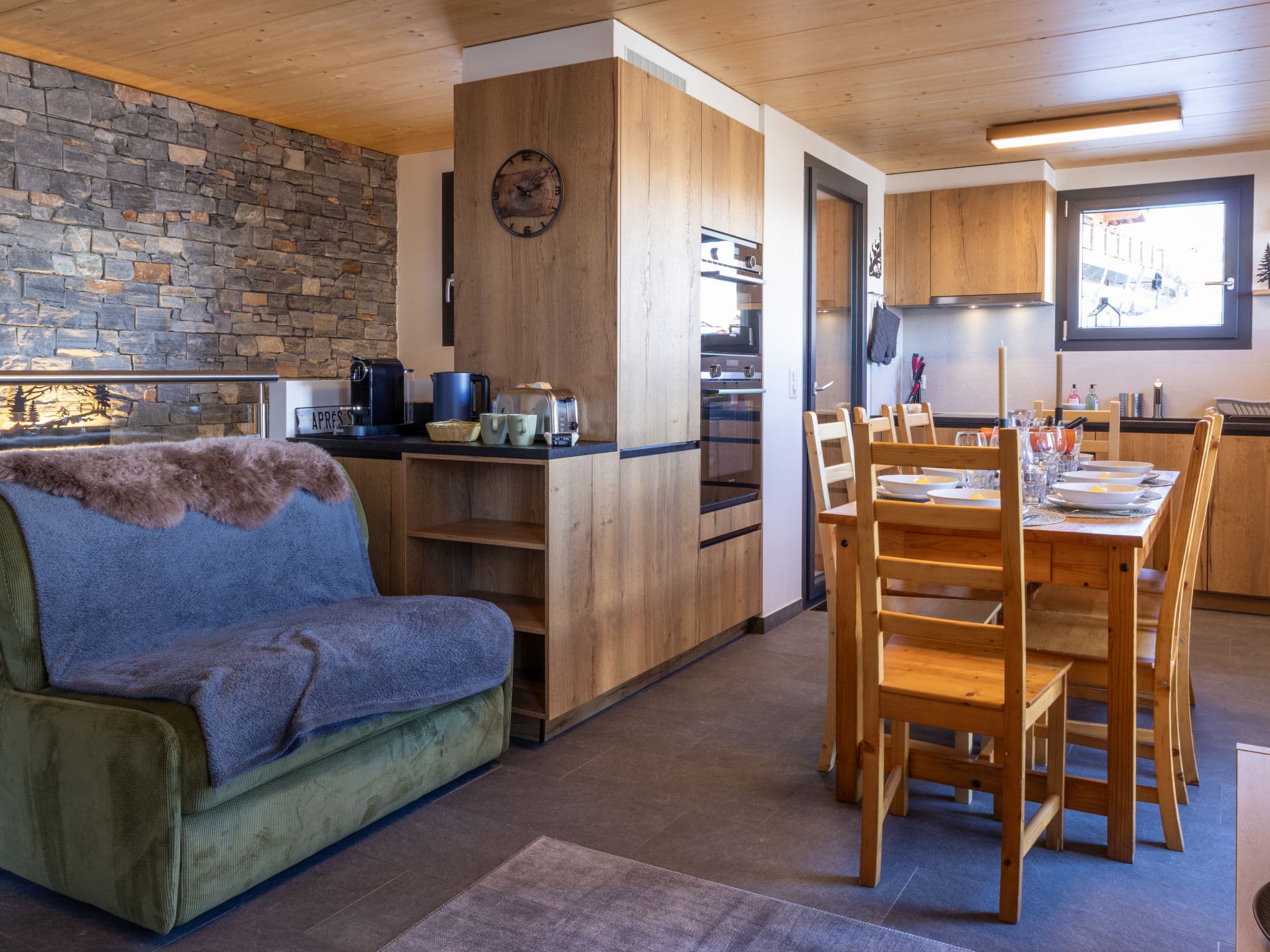 Kitchen / Dining Room