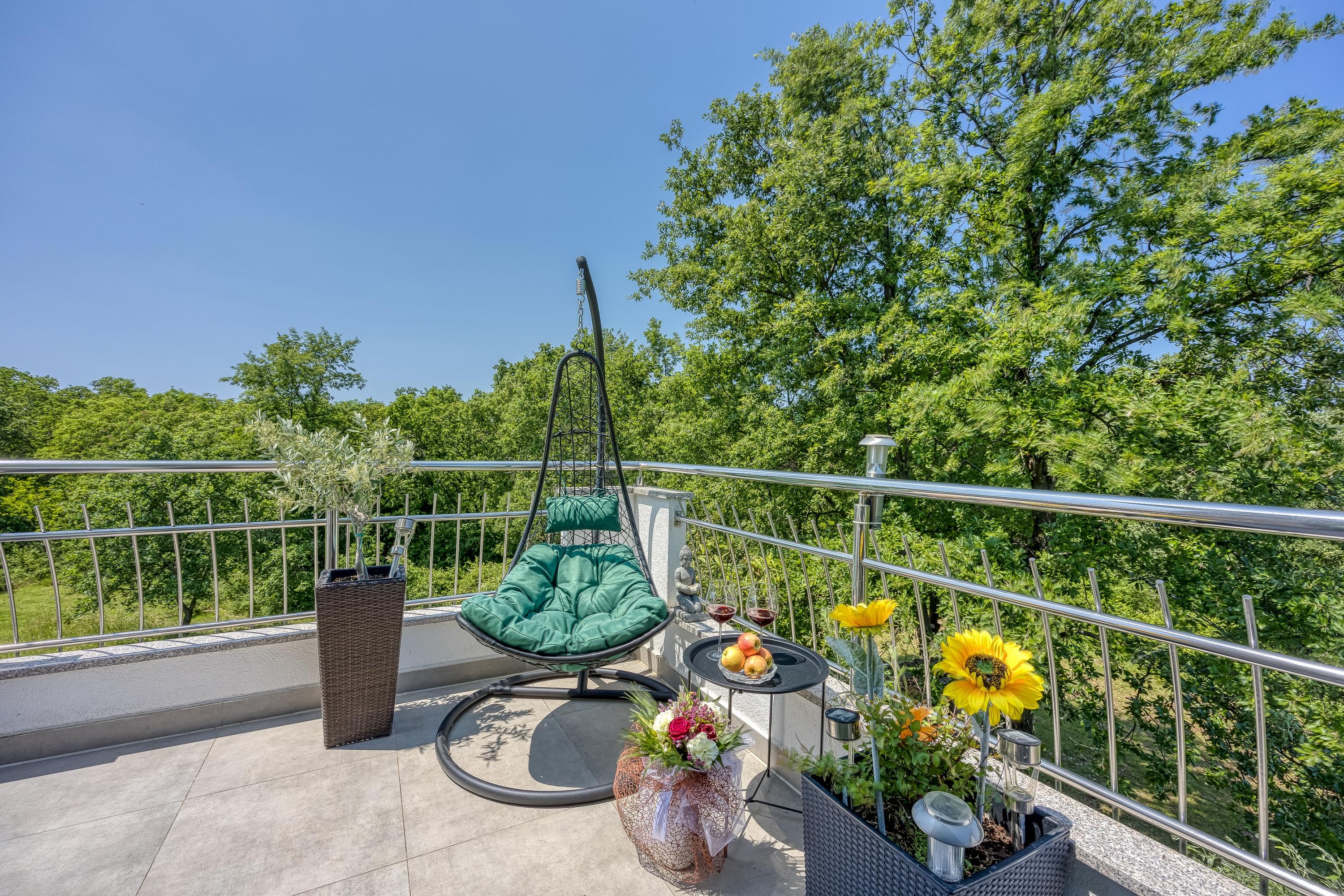Gallery Image 12