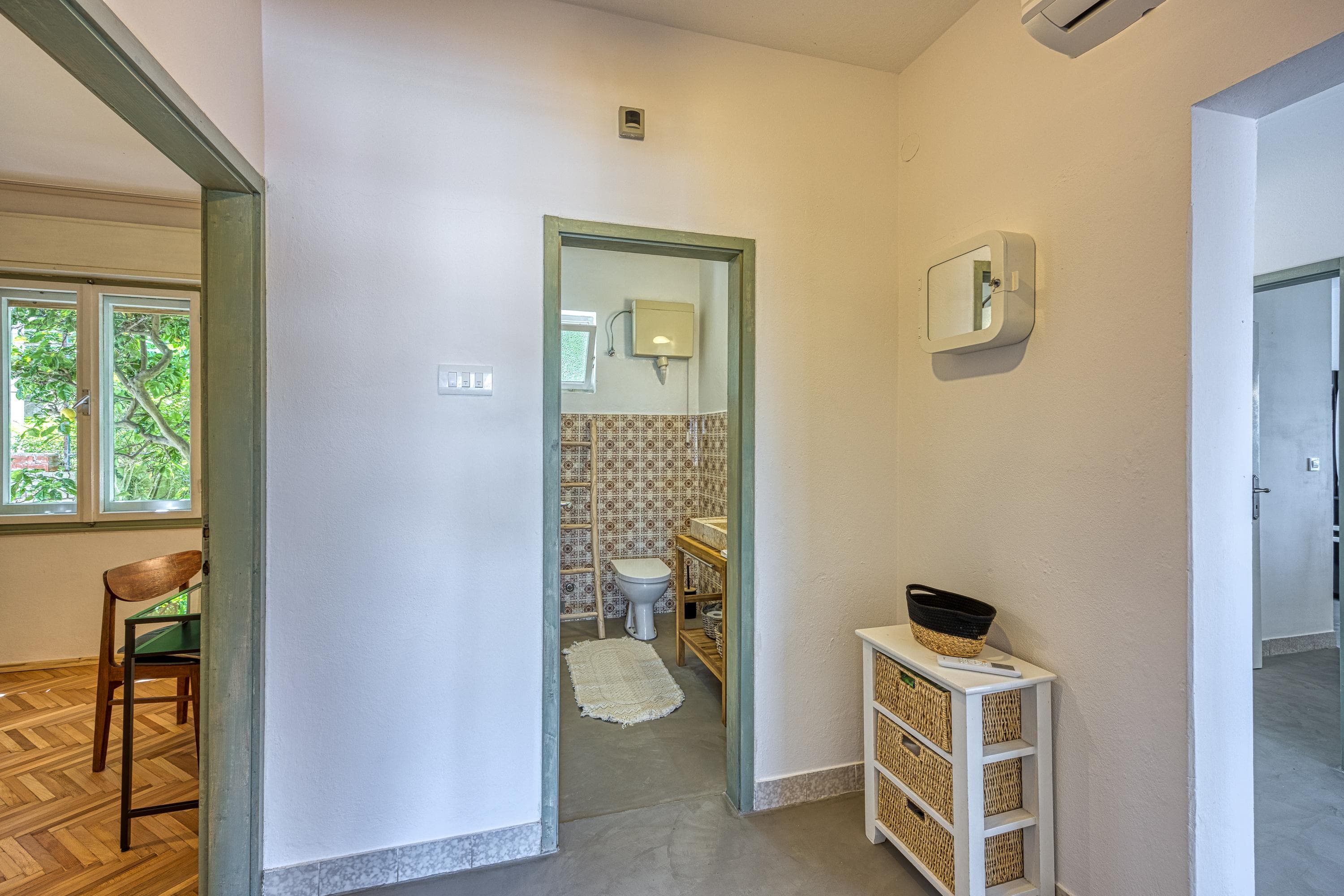 Gallery Image 16