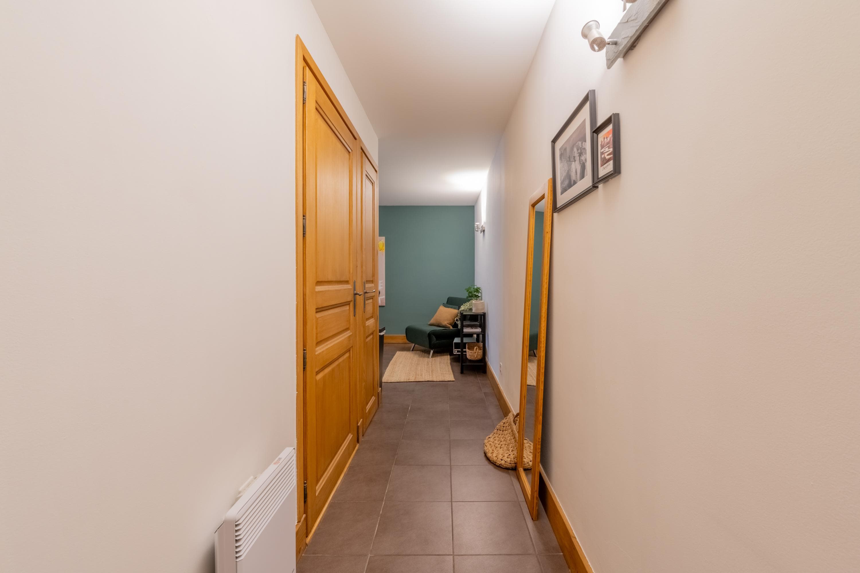 Gallery Image 19