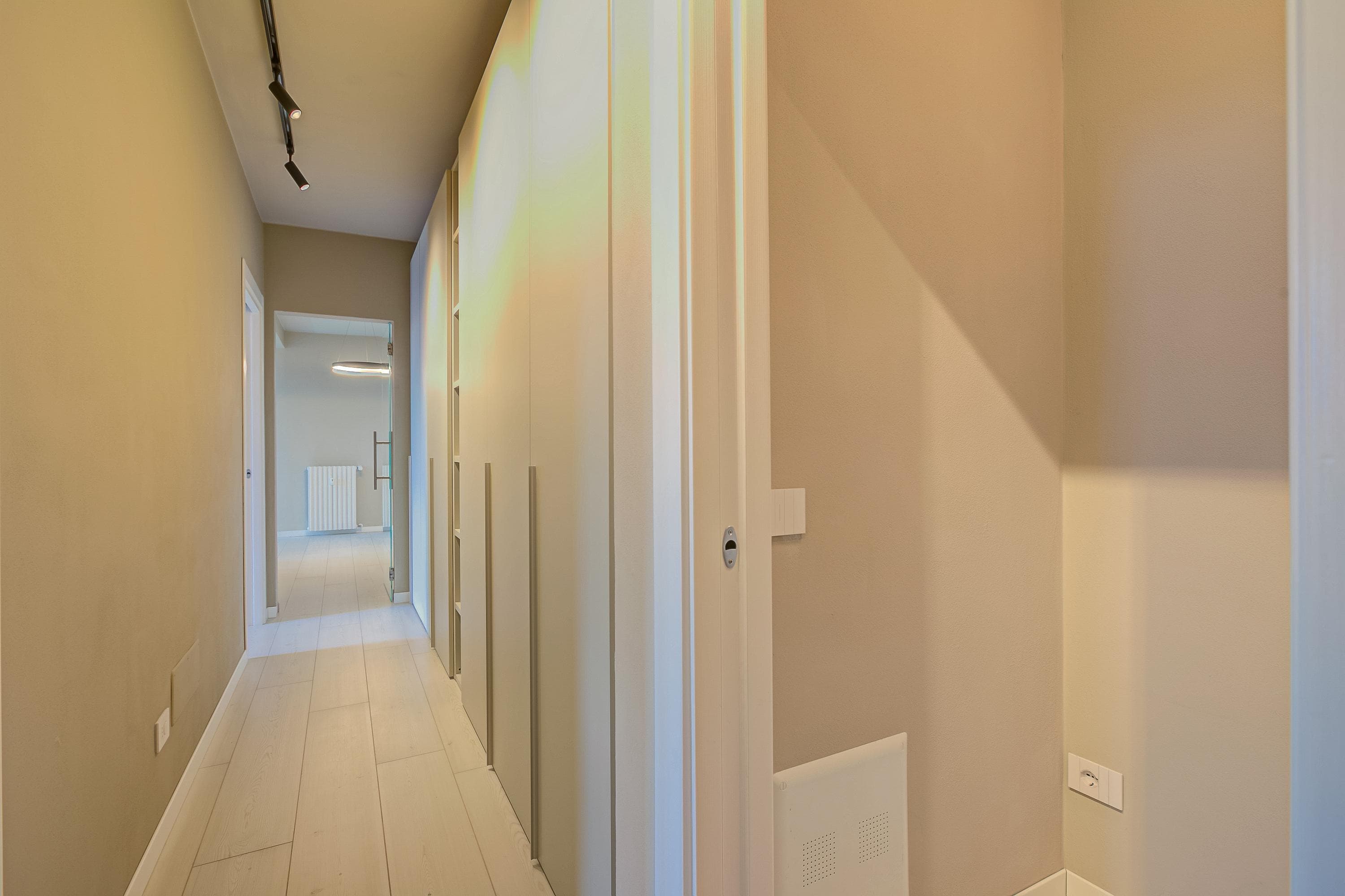 Gallery Image 21