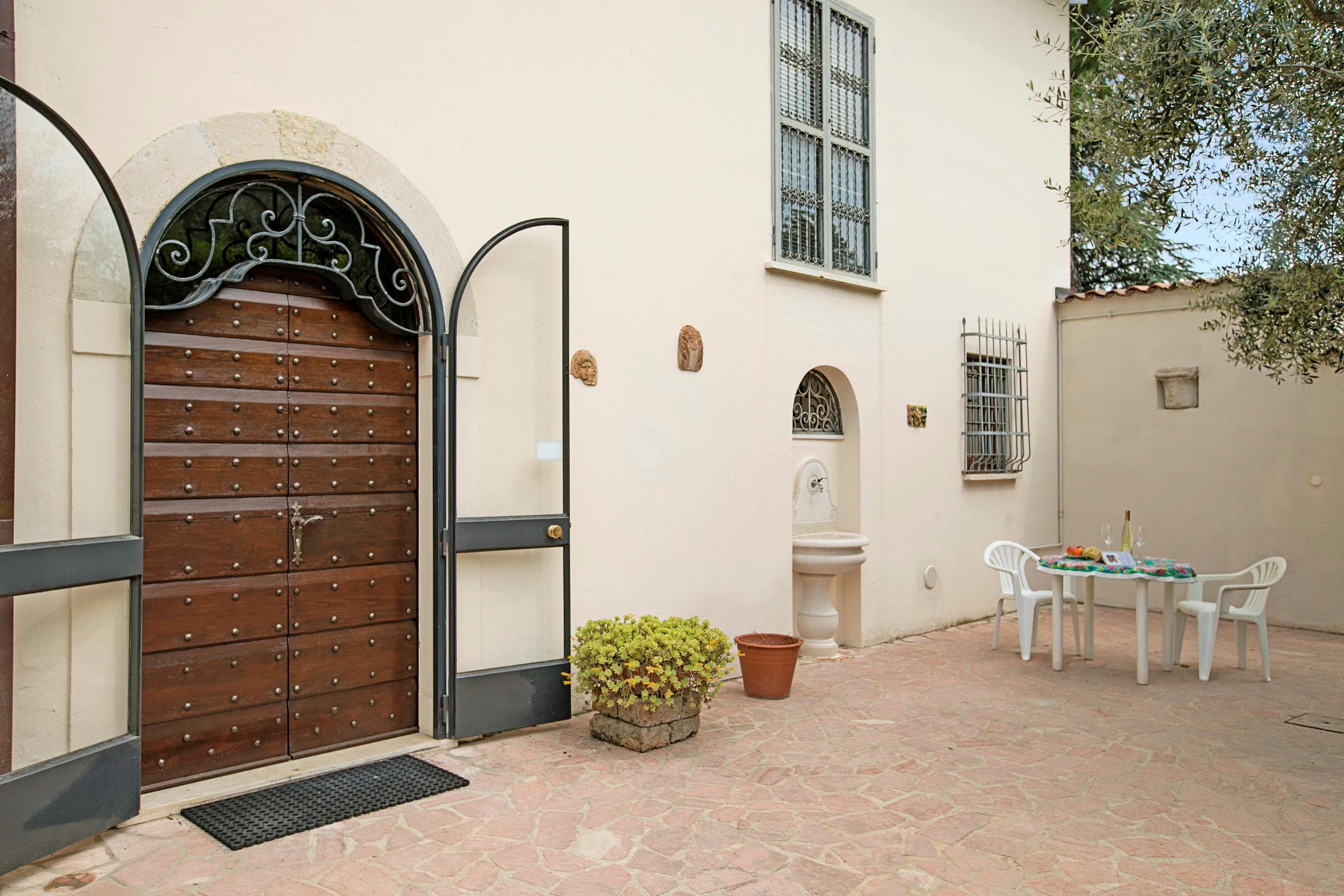Gallery Image 18