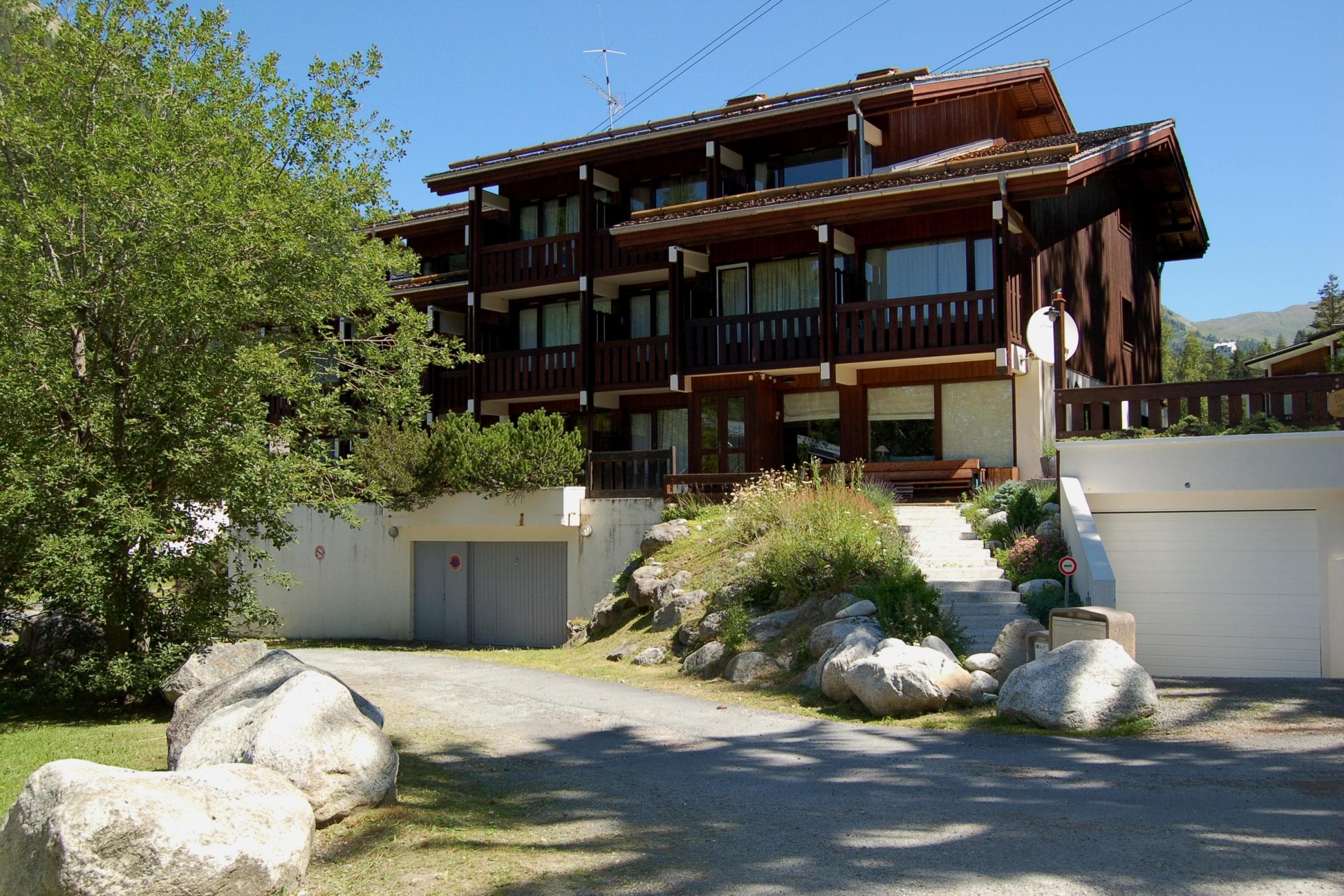 Gallery Image 12