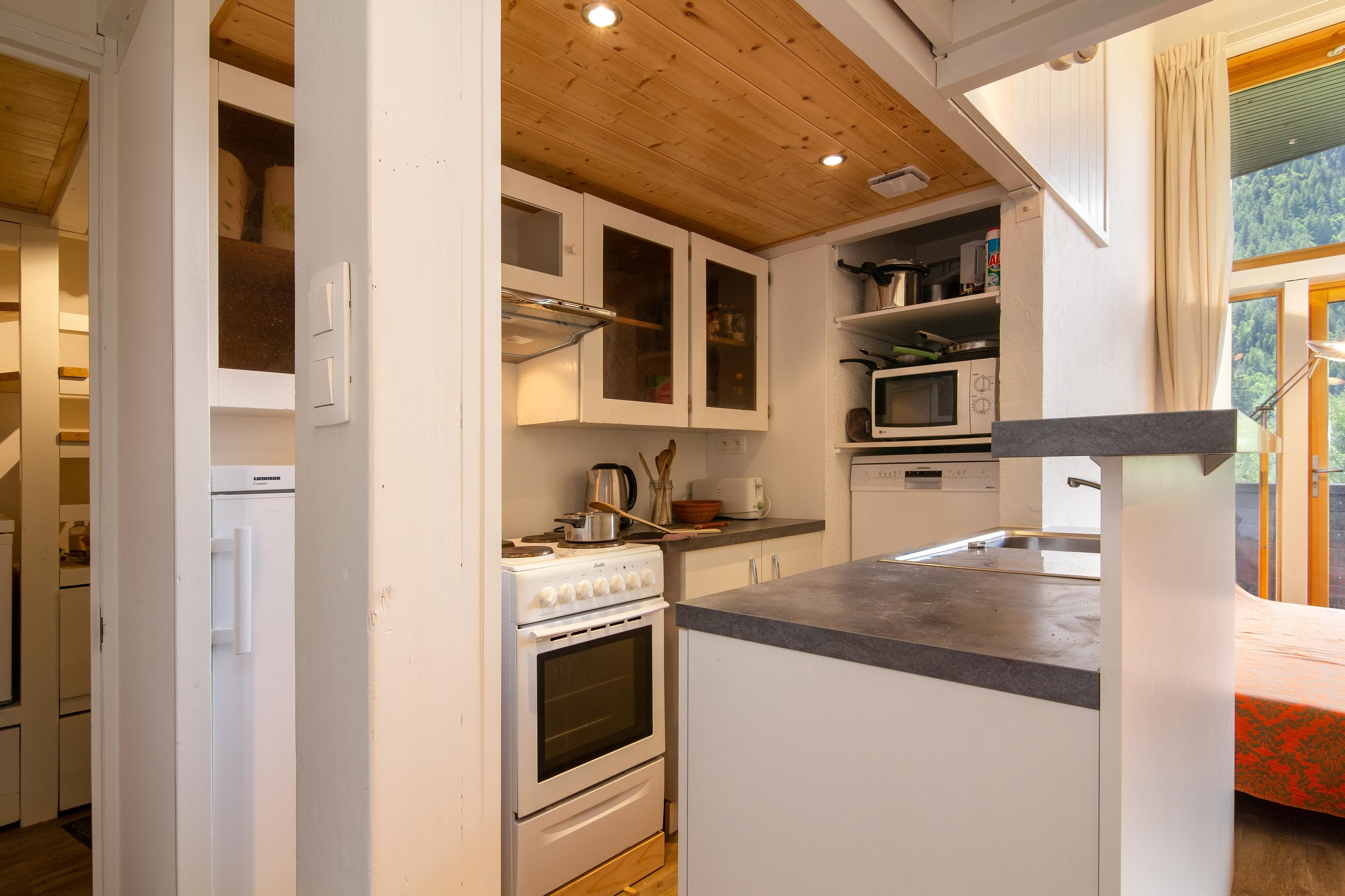 Gallery Image 11