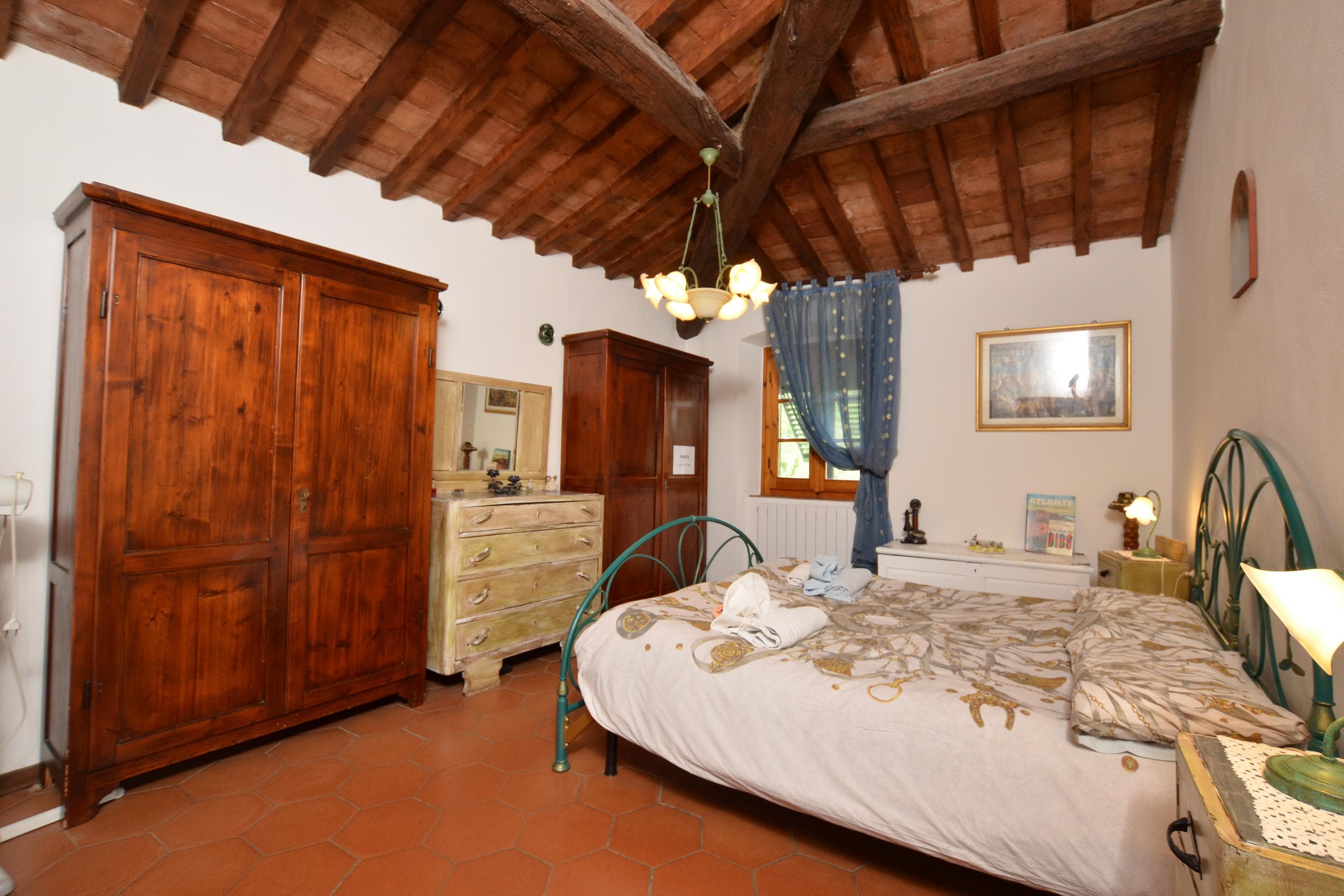 Gallery Image 13