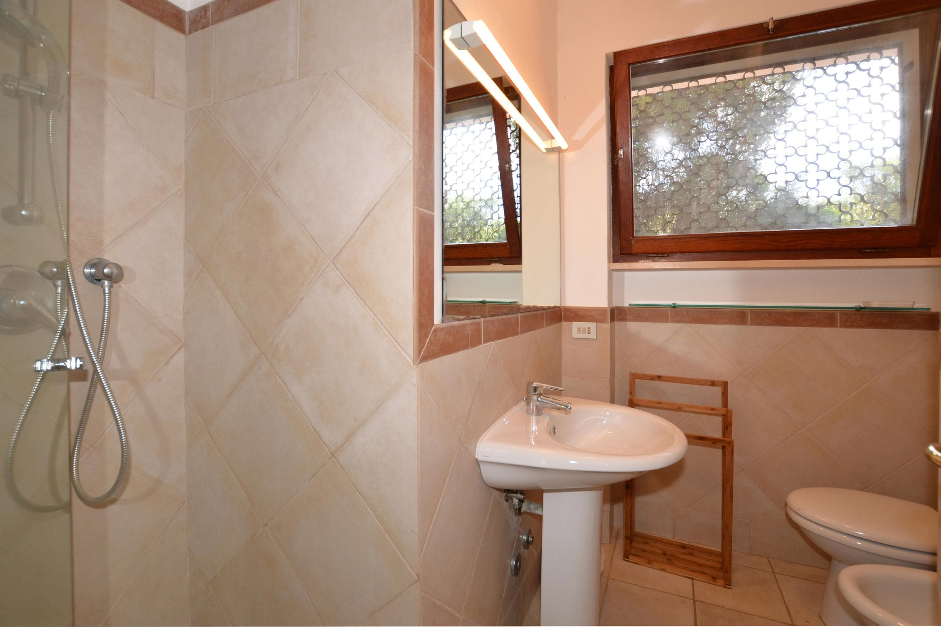 Gallery Image 34