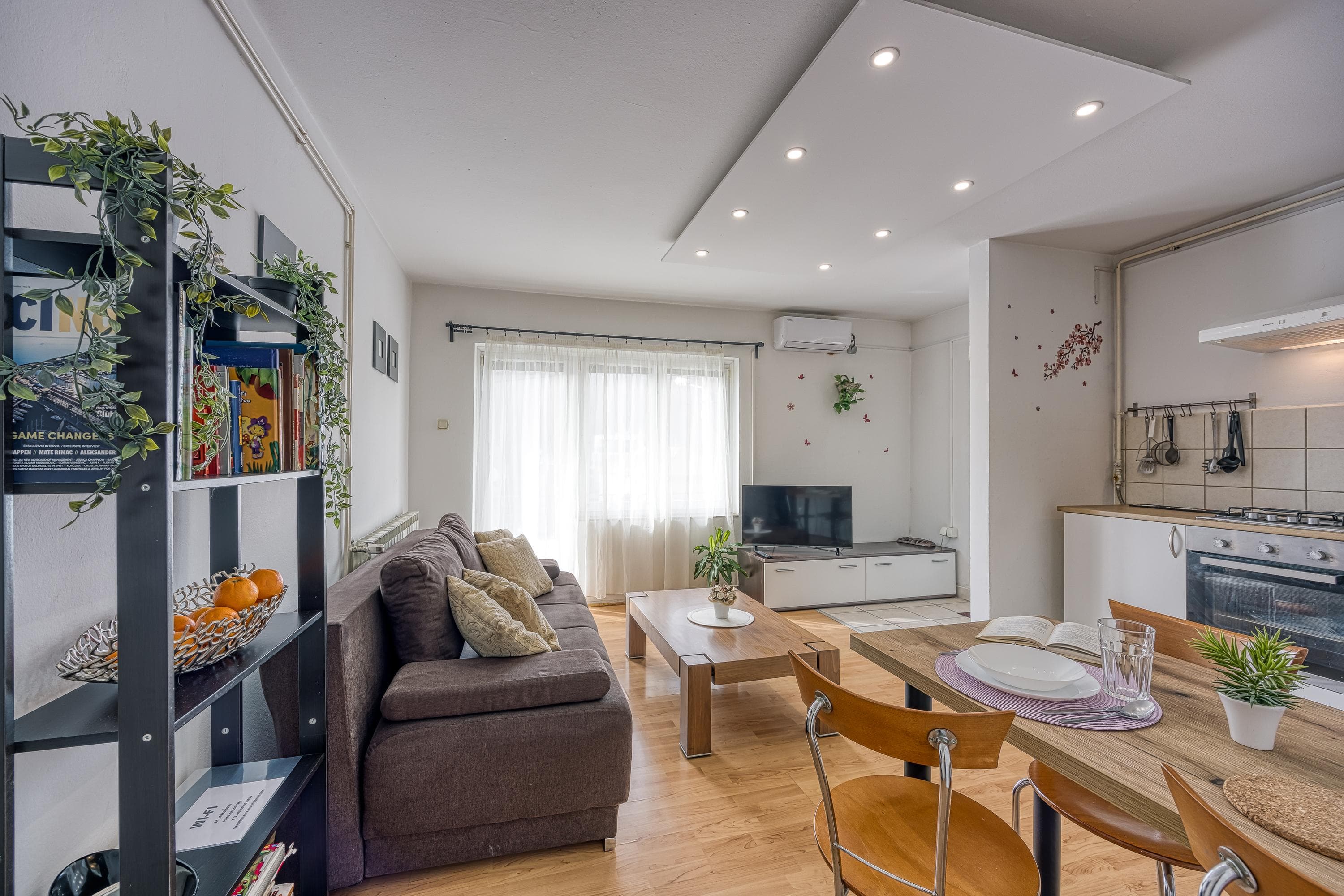 Gallery Image 13