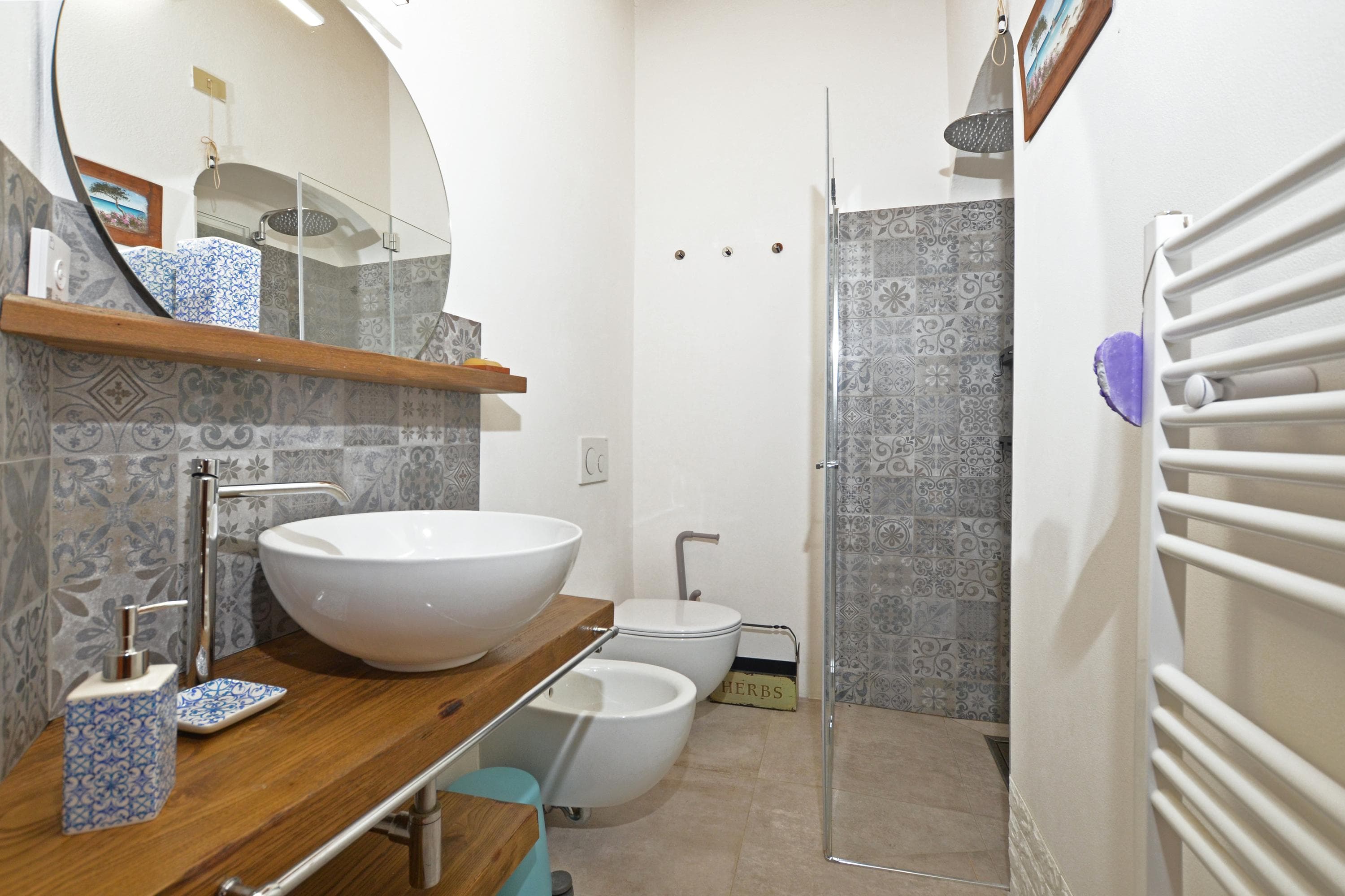 Gallery Image 13
